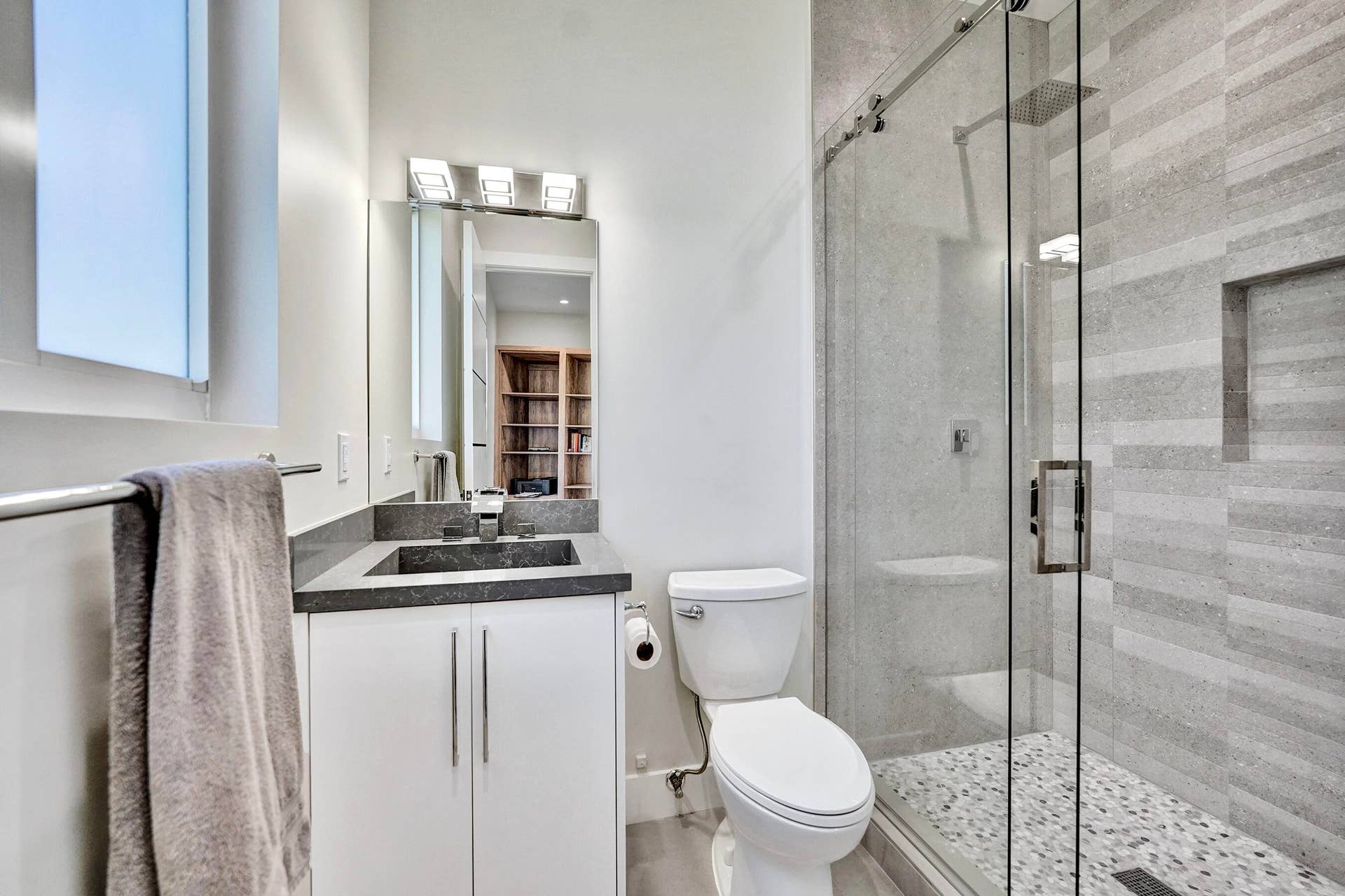 Bathroom - Office 1