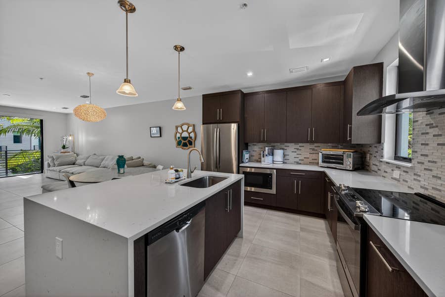 Property photo for 625 NE 22nd Drive, Wilton Manors, FL