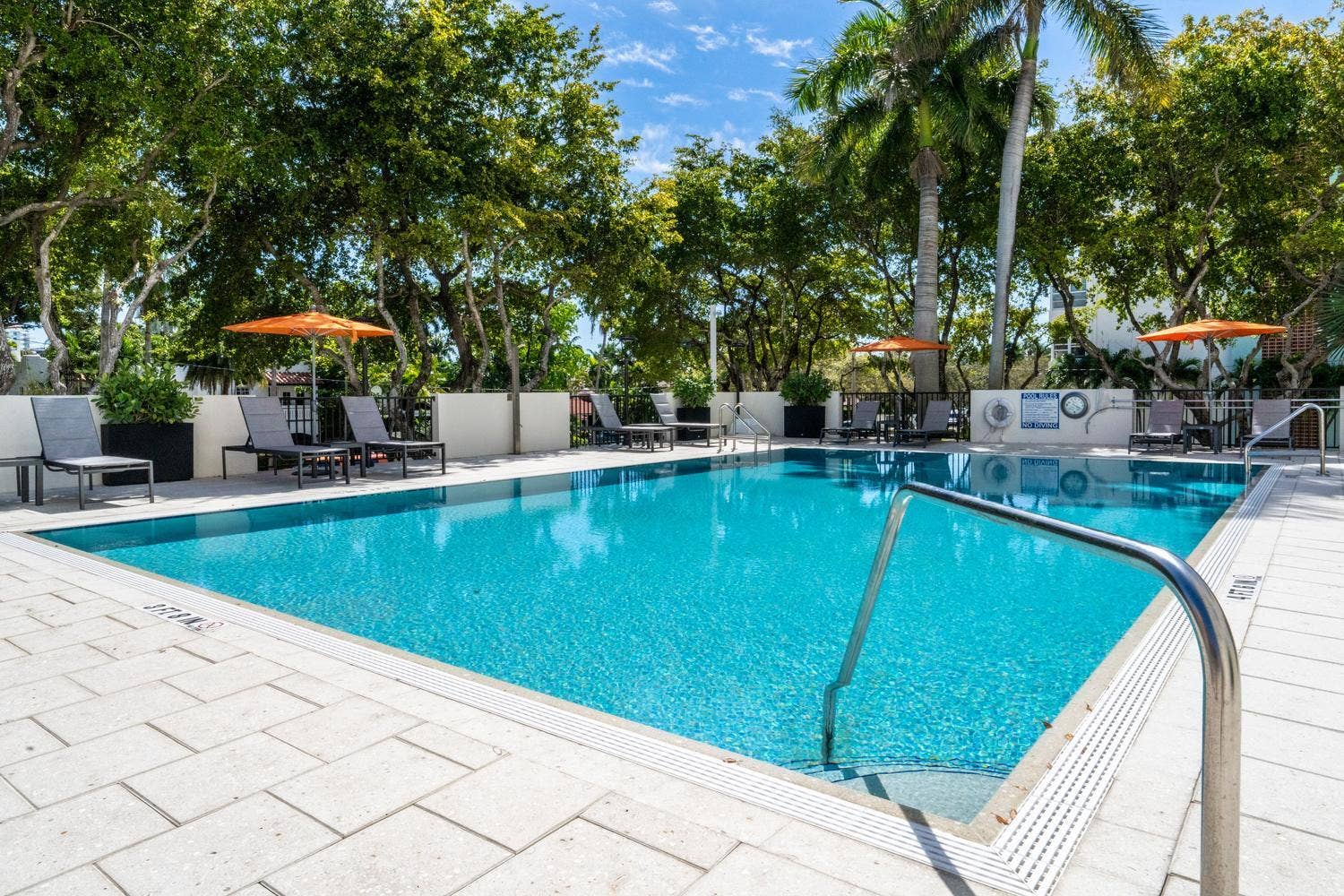 039-014-Pool-1500x1000