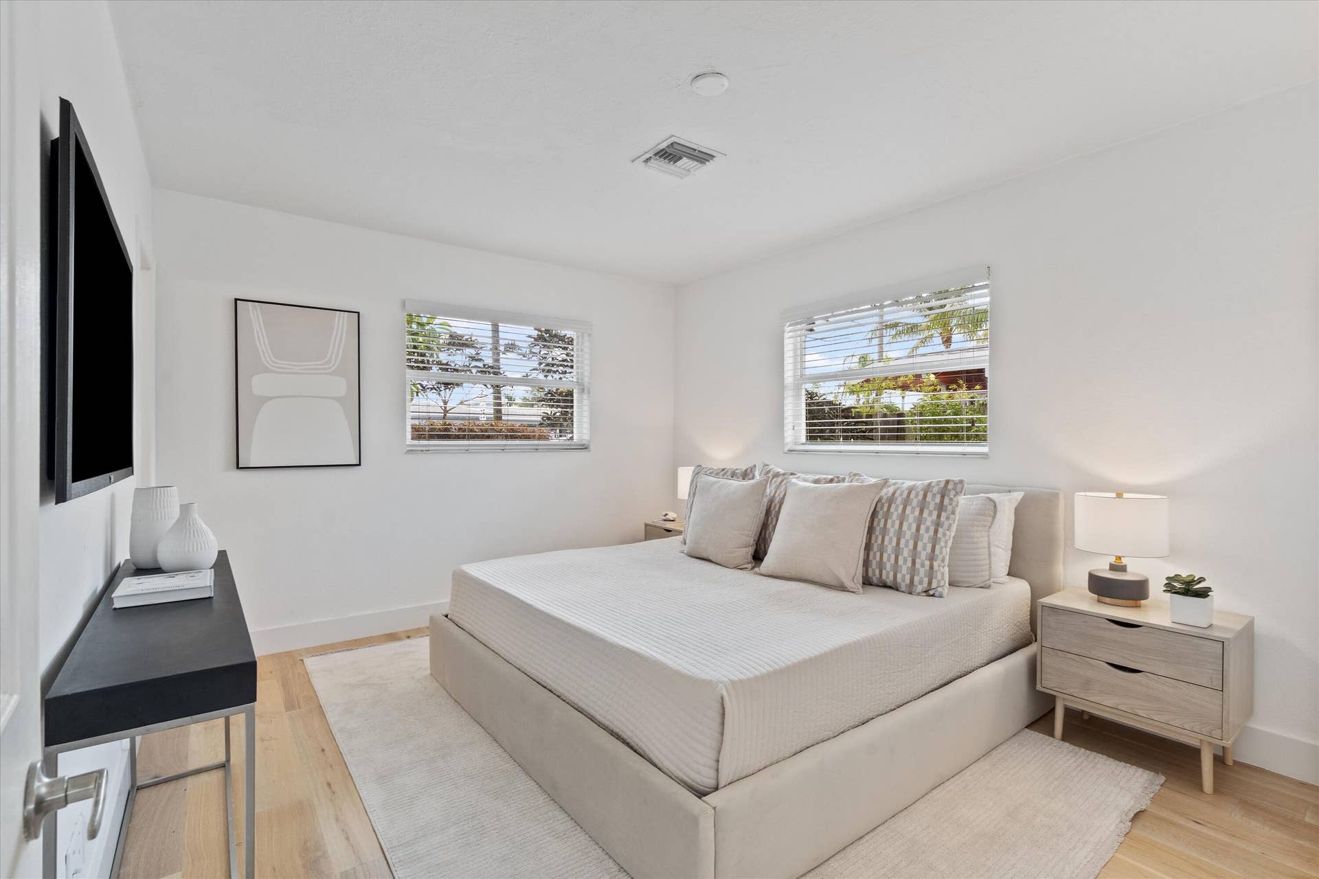 4461 NE 19th Avenue, Oakland Park, FL 33308 Bedroom