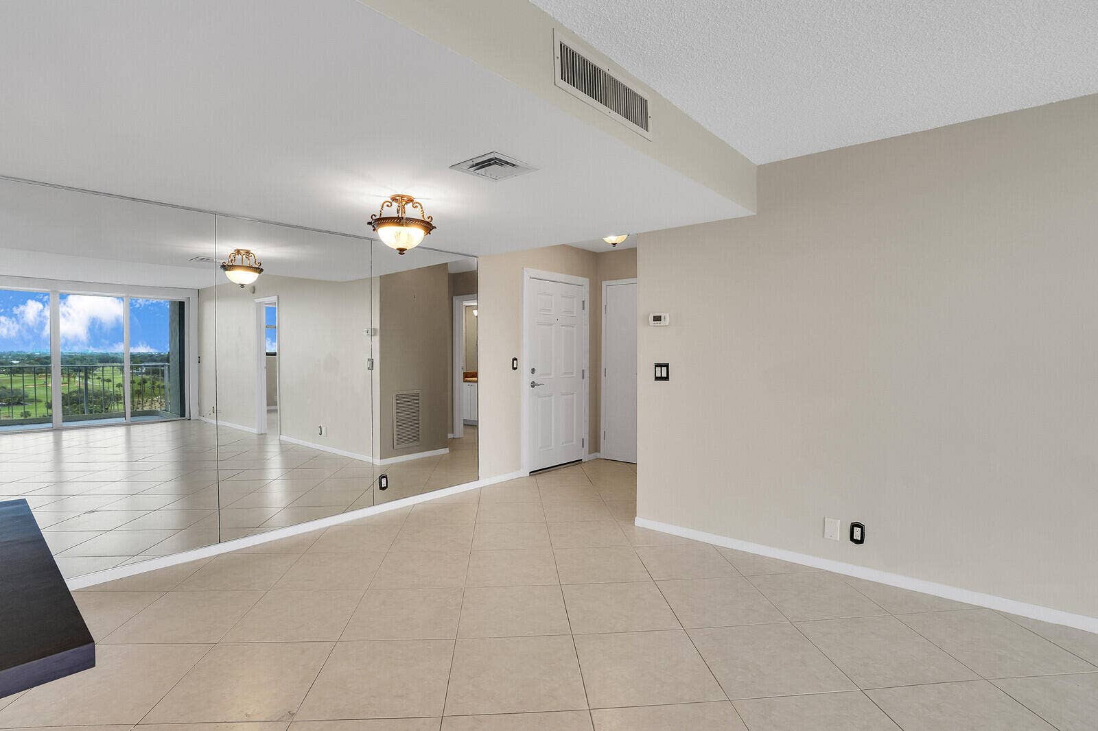 336 Golfview Road, #1115, North Palm Beach, FL 33408 Dining / Front door