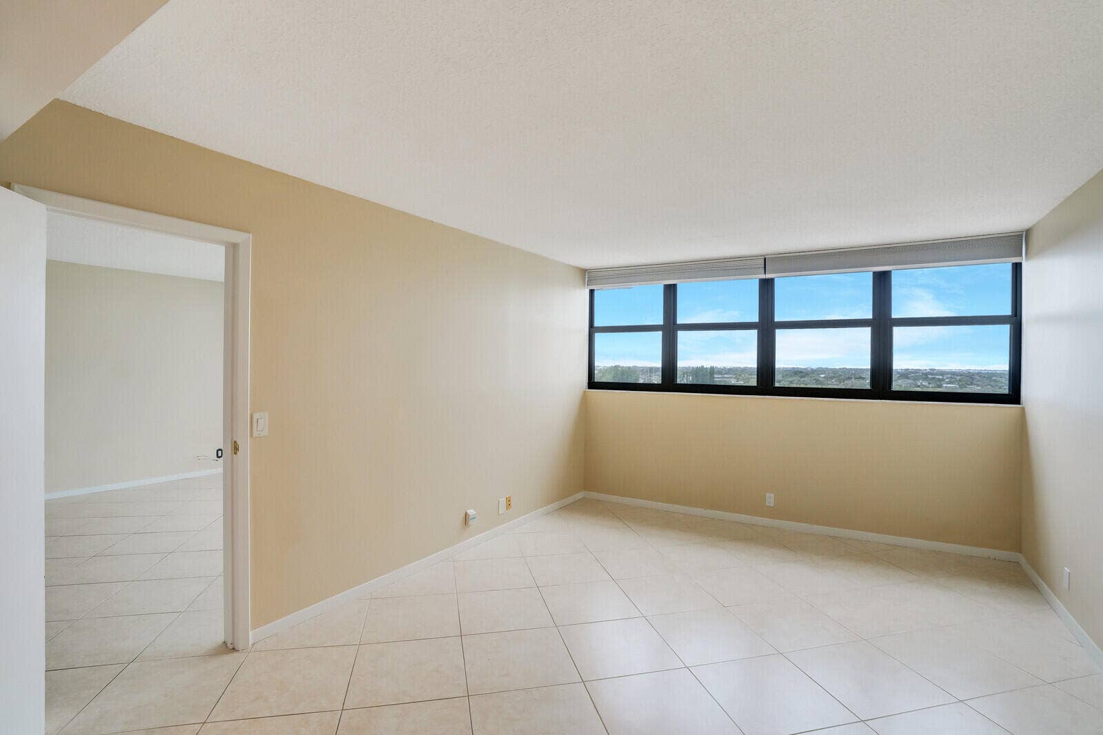 336 Golfview Road, #1115, North Palm Beach, FL 33408 Primary Bedroom