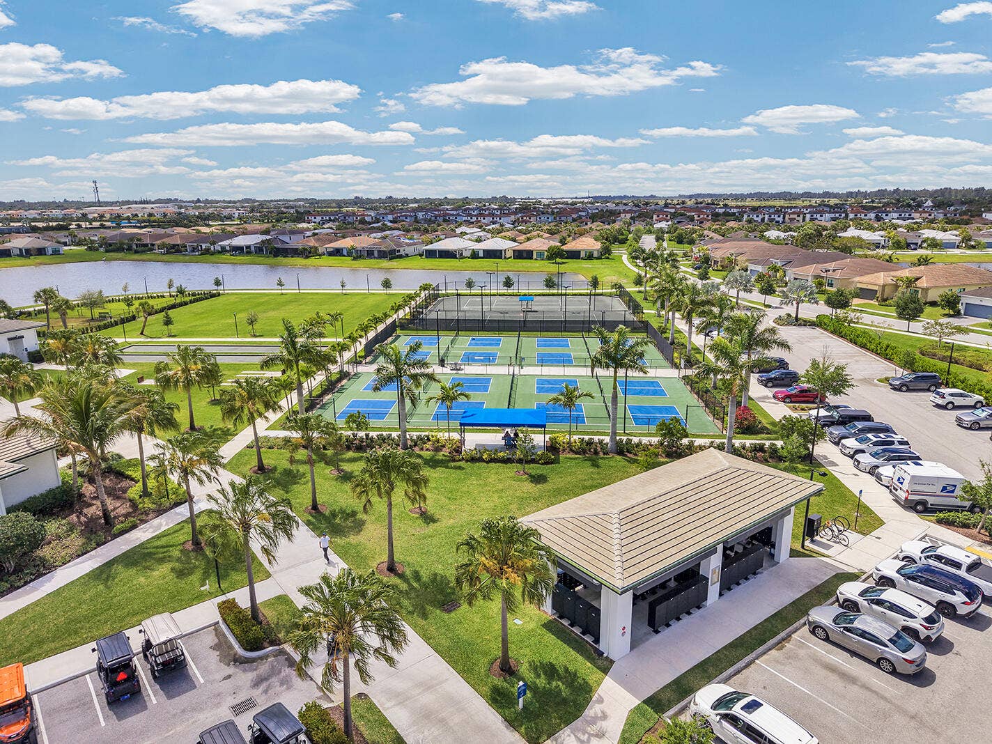 Cresswind Amenities