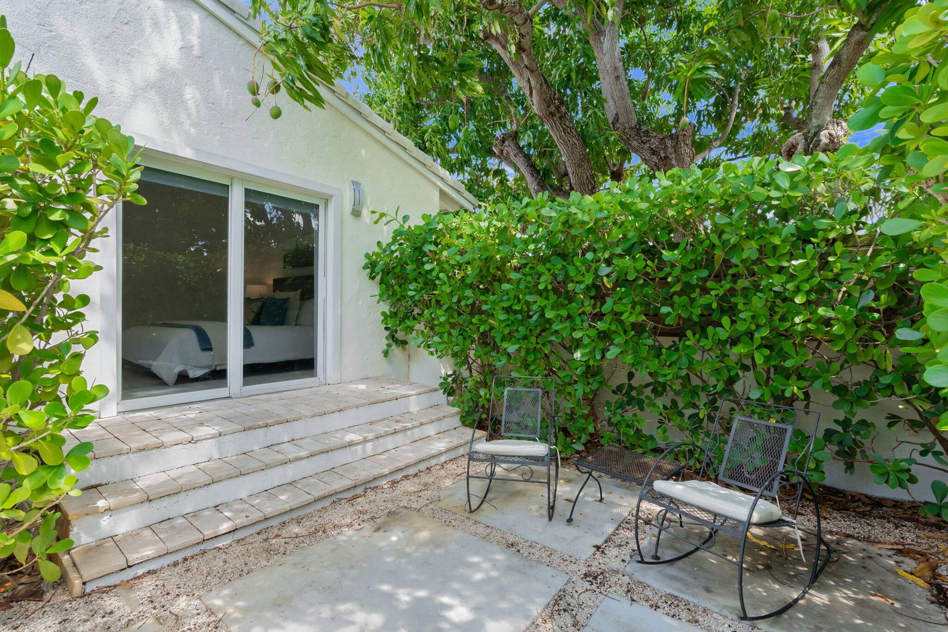 648 NE 17th Avenue, Fort Lauderdale, FL 33304 42-web-or-mls-648 NE 17th Ave, Fort Laud