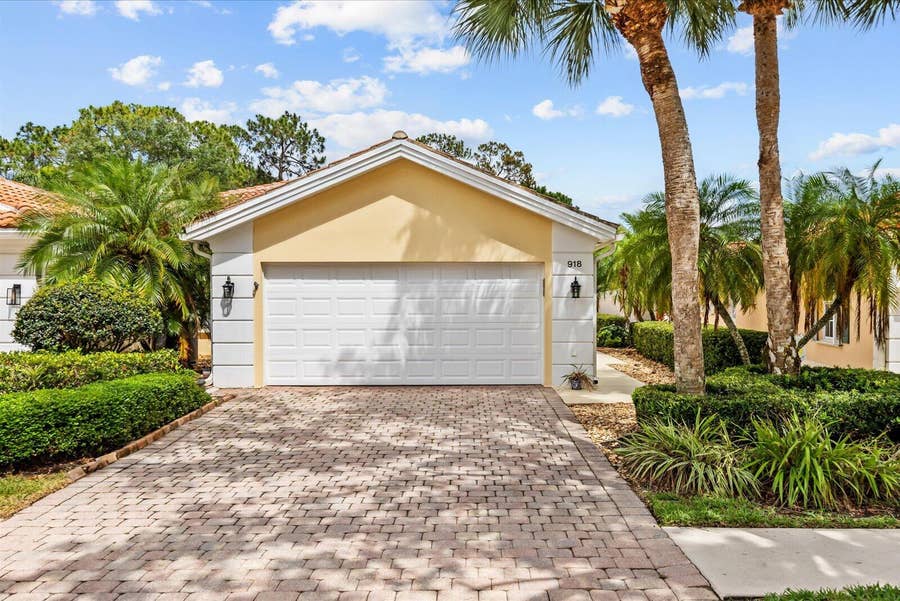 Property photo for 918 SW Balmoral Trace, Stuart, FL