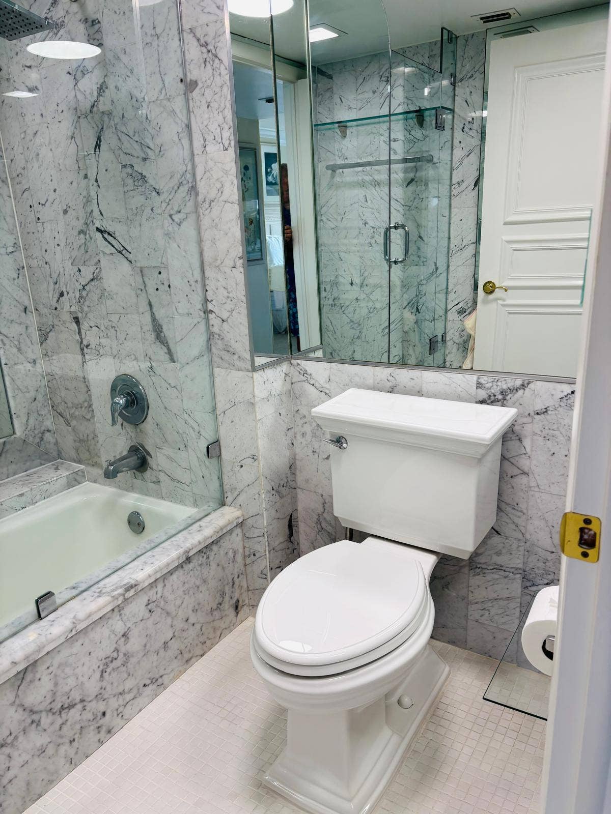 3900 Galt Ocean Drive, #608, Fort Lauderdale, FL 33308 En-Suite Bathroom