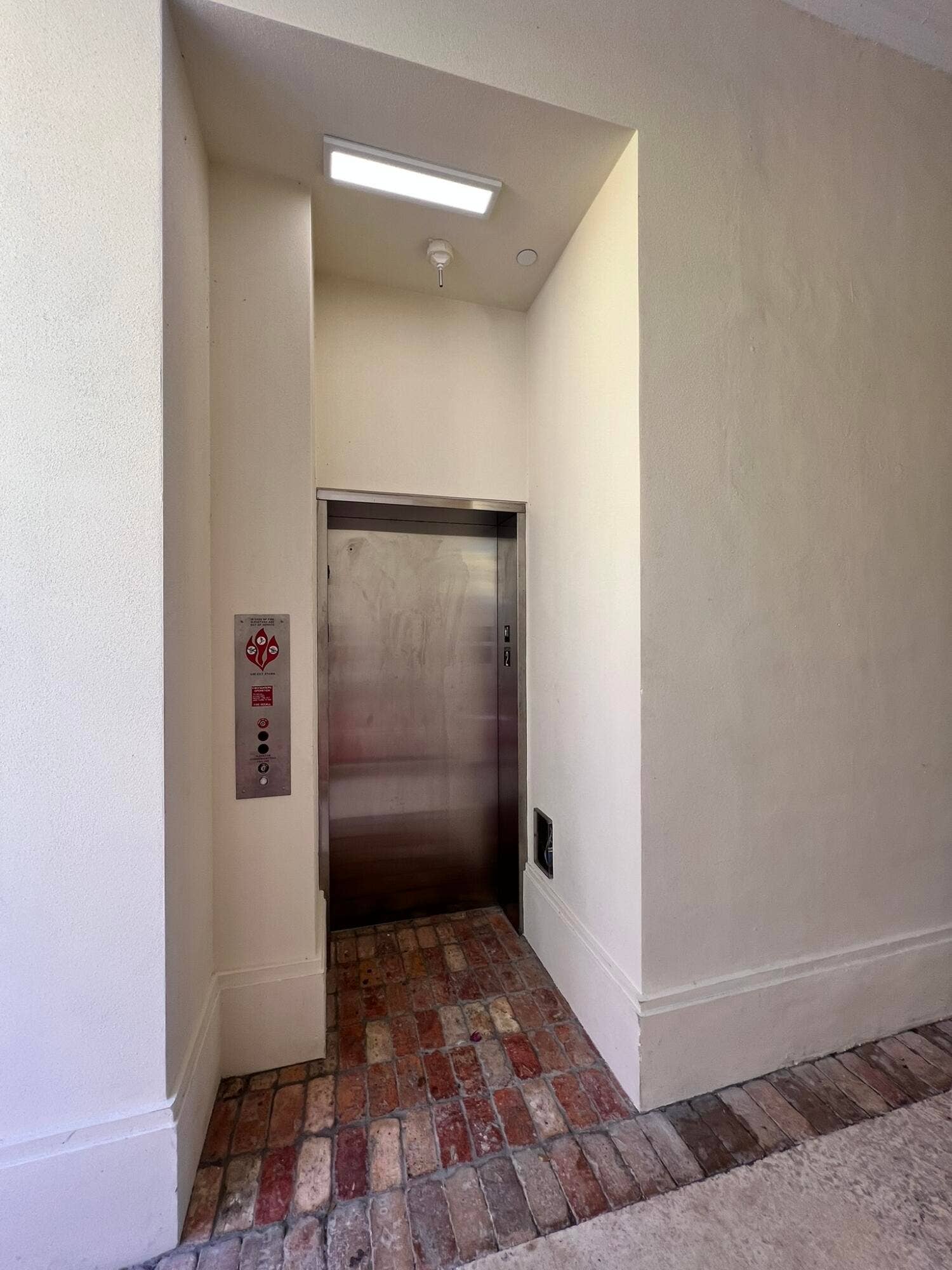 247 Worth Avenue, #Penthouse, Palm Beach, FL 33480 Elevator to Penthouse
