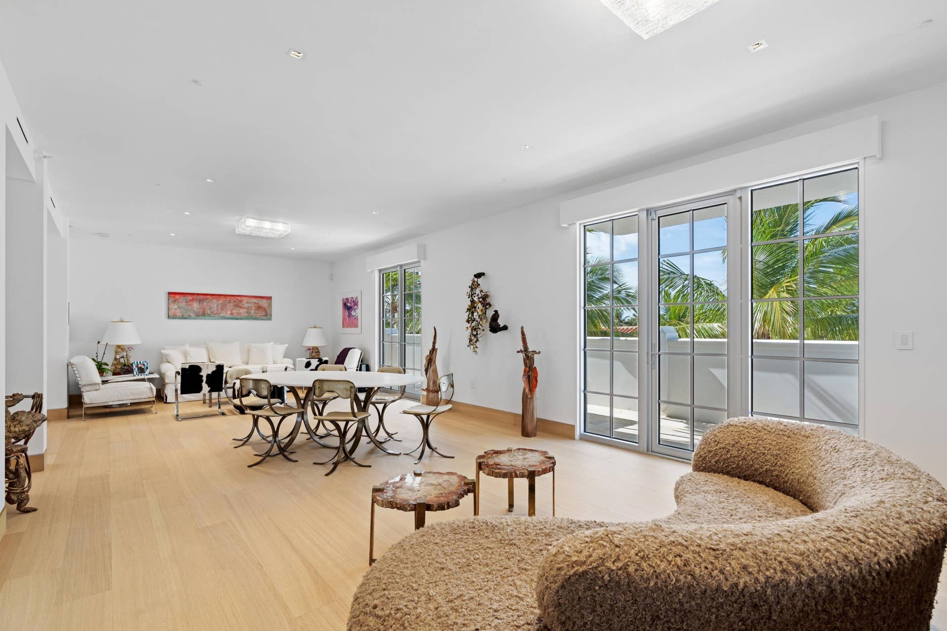 247 Worth Avenue, #Penthouse, Palm Beach, FL 33480 Living Area