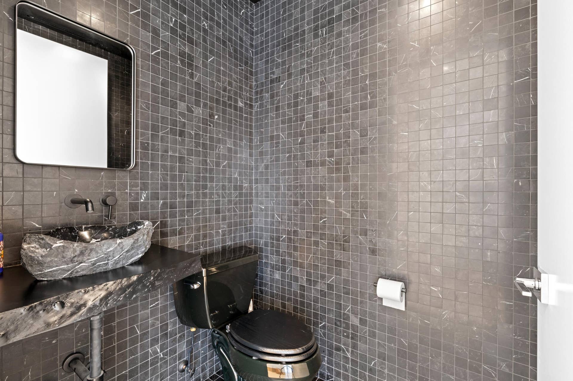 247 Worth Avenue, #Penthouse, Palm Beach, FL 33480 Powder Room