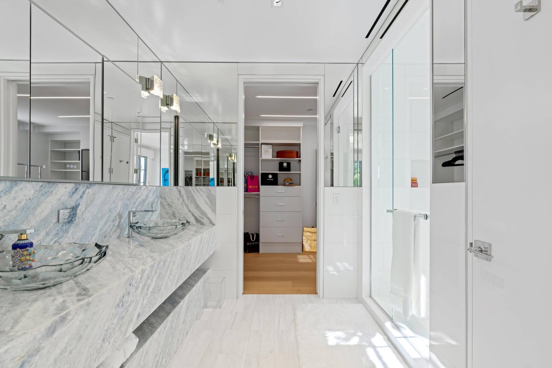 247 Worth Avenue, #Penthouse, Palm Beach, FL 33480 Primary Bathroom