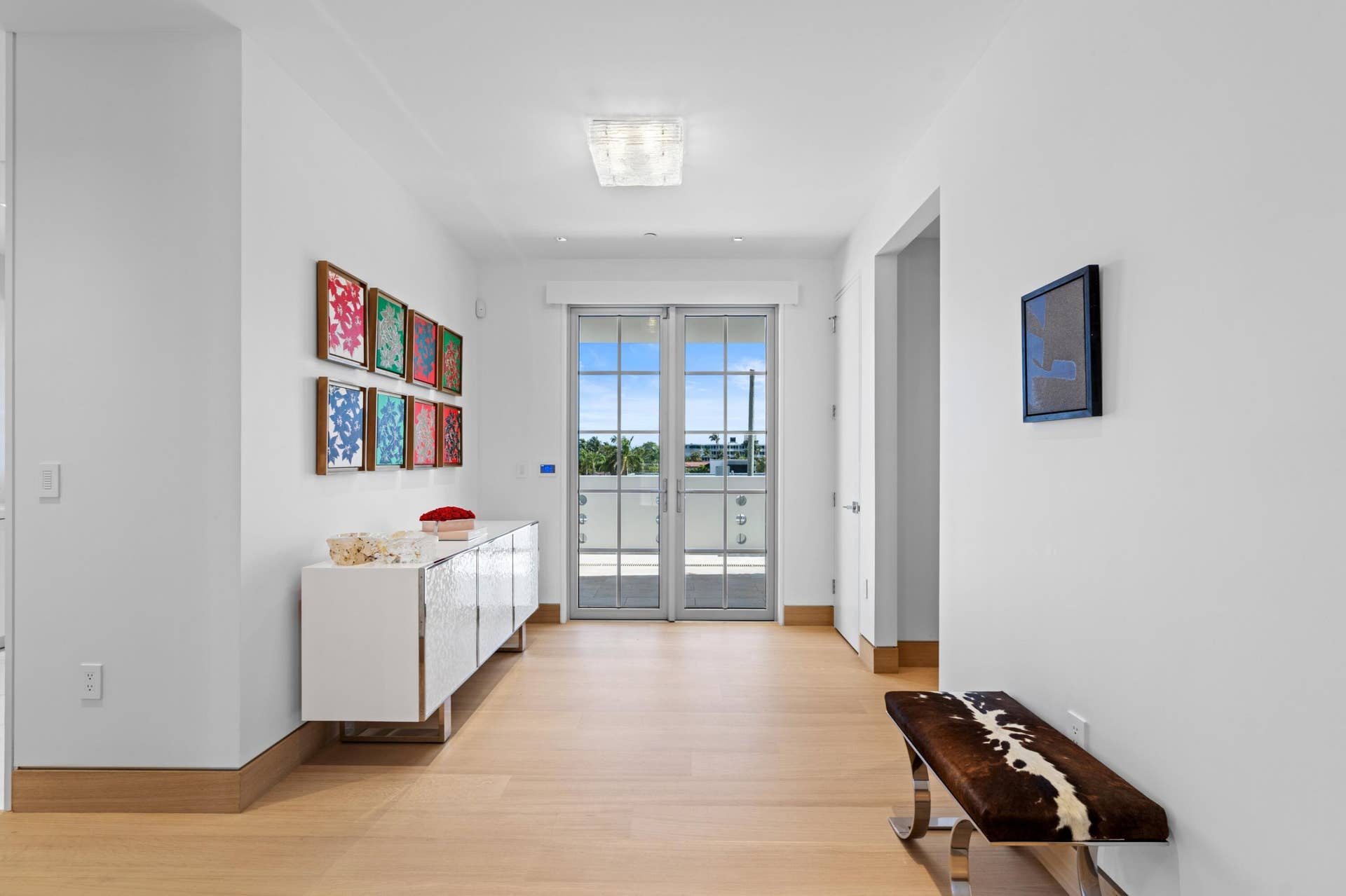 247 Worth Avenue, #Penthouse, Palm Beach, FL 33480 Foyer