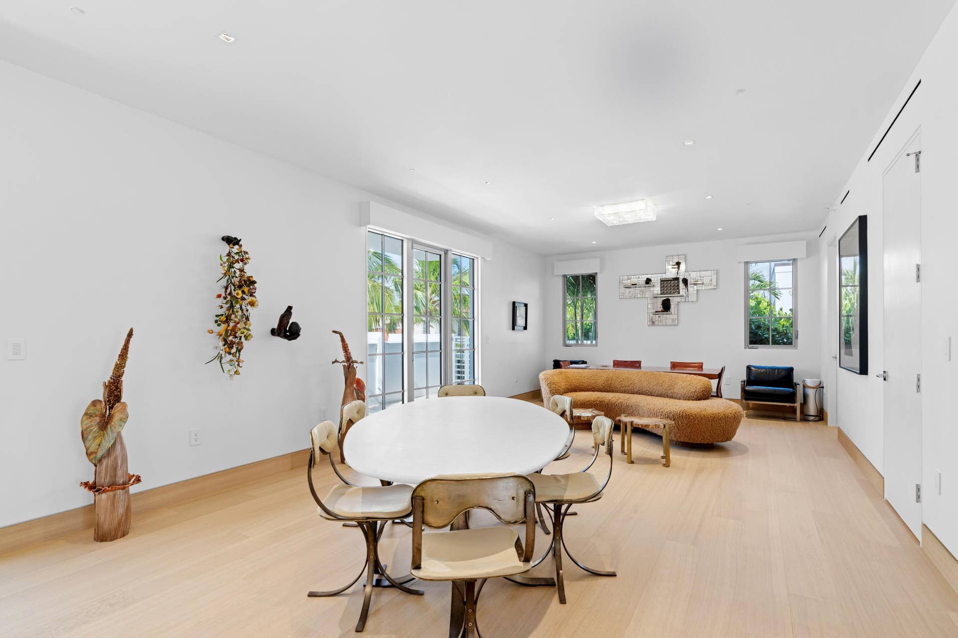 247 Worth Avenue, #Penthouse, Palm Beach, FL 33480 Living and Dining Area