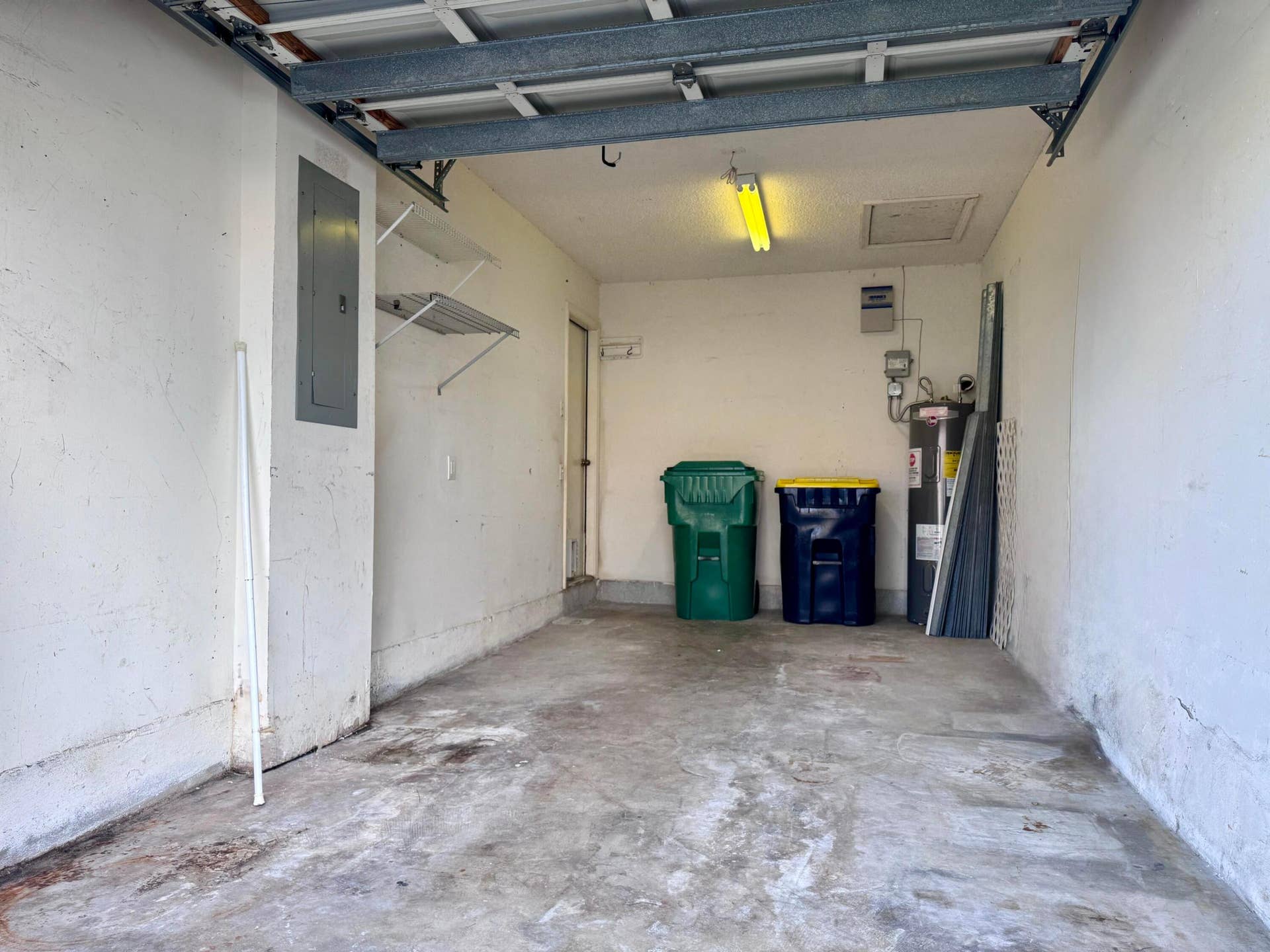 1-Car Garage