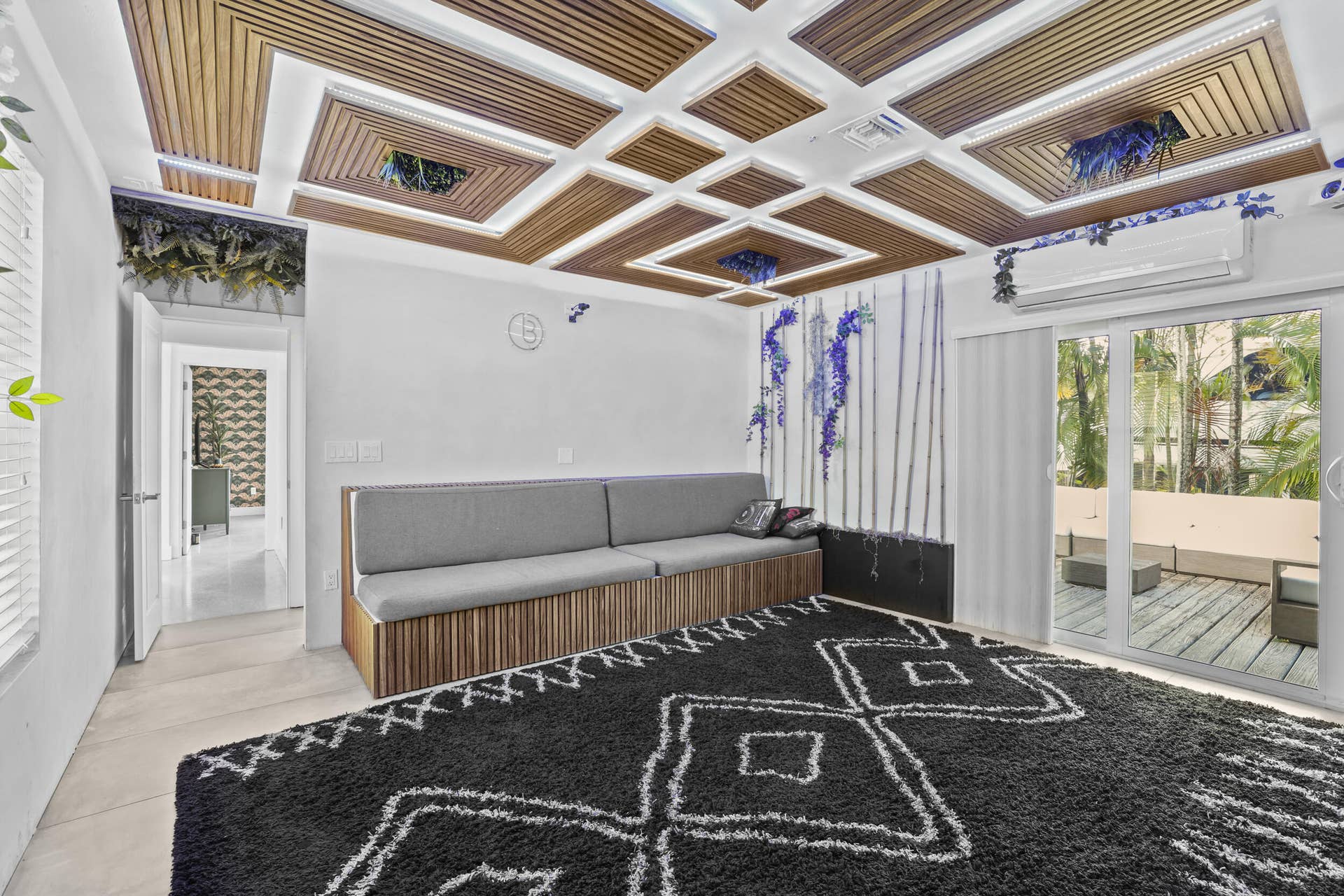 1321 Tangelo Isle, Fort Lauderdale, FL 33315 Sliders Out To A Private Hot Tub Area