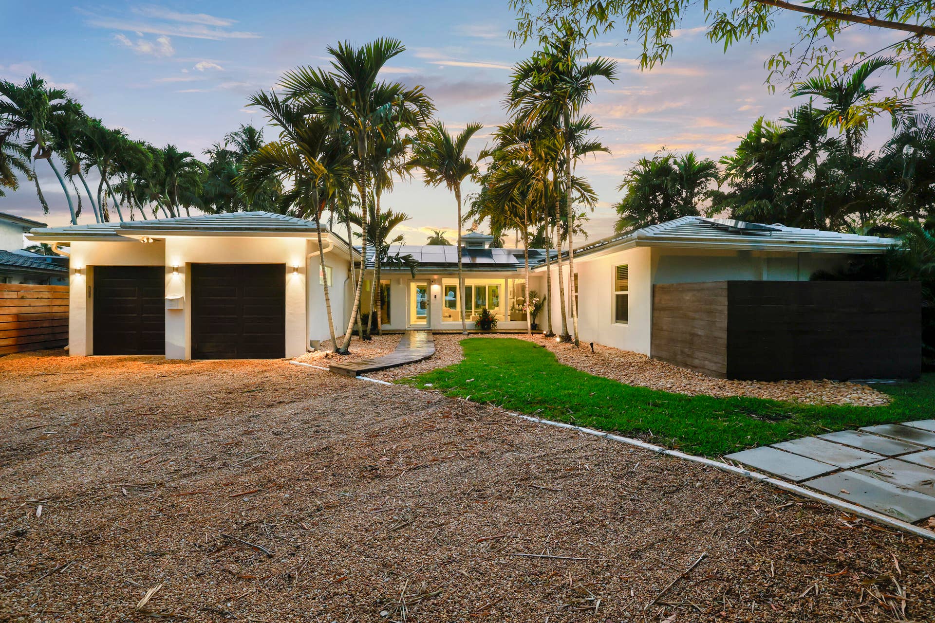 1321 Tangelo Isle, Fort Lauderdale, FL 33315 2 Car Garage