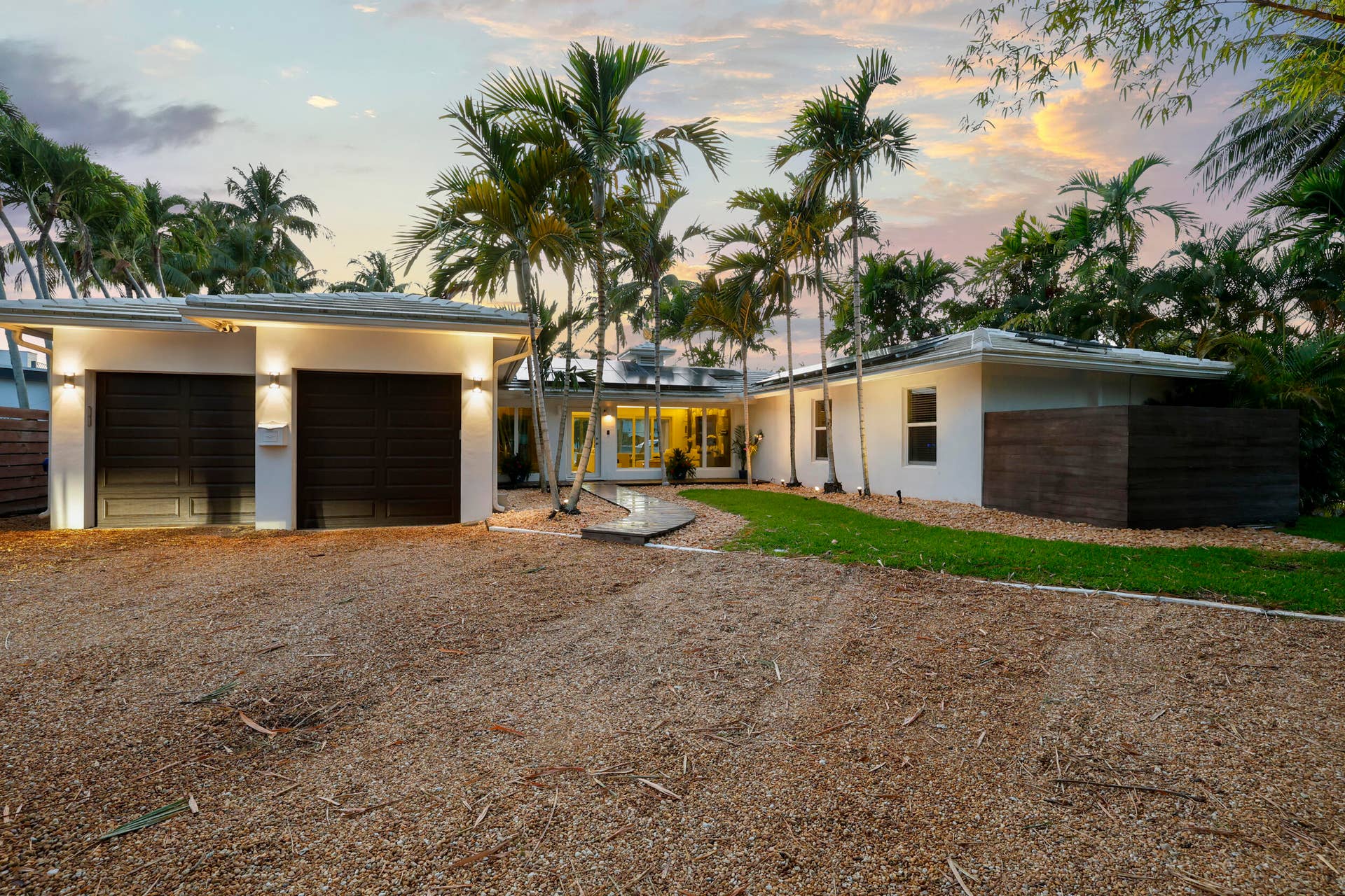1321 Tangelo Isle, Fort Lauderdale, FL 33315 Large Driveway