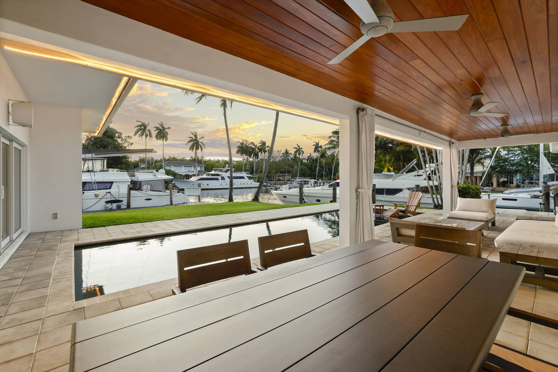 1321 Tangelo Isle, Fort Lauderdale, FL 33315 Sunset Views