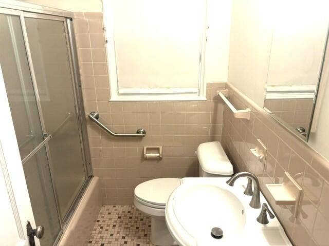 nw44bath1