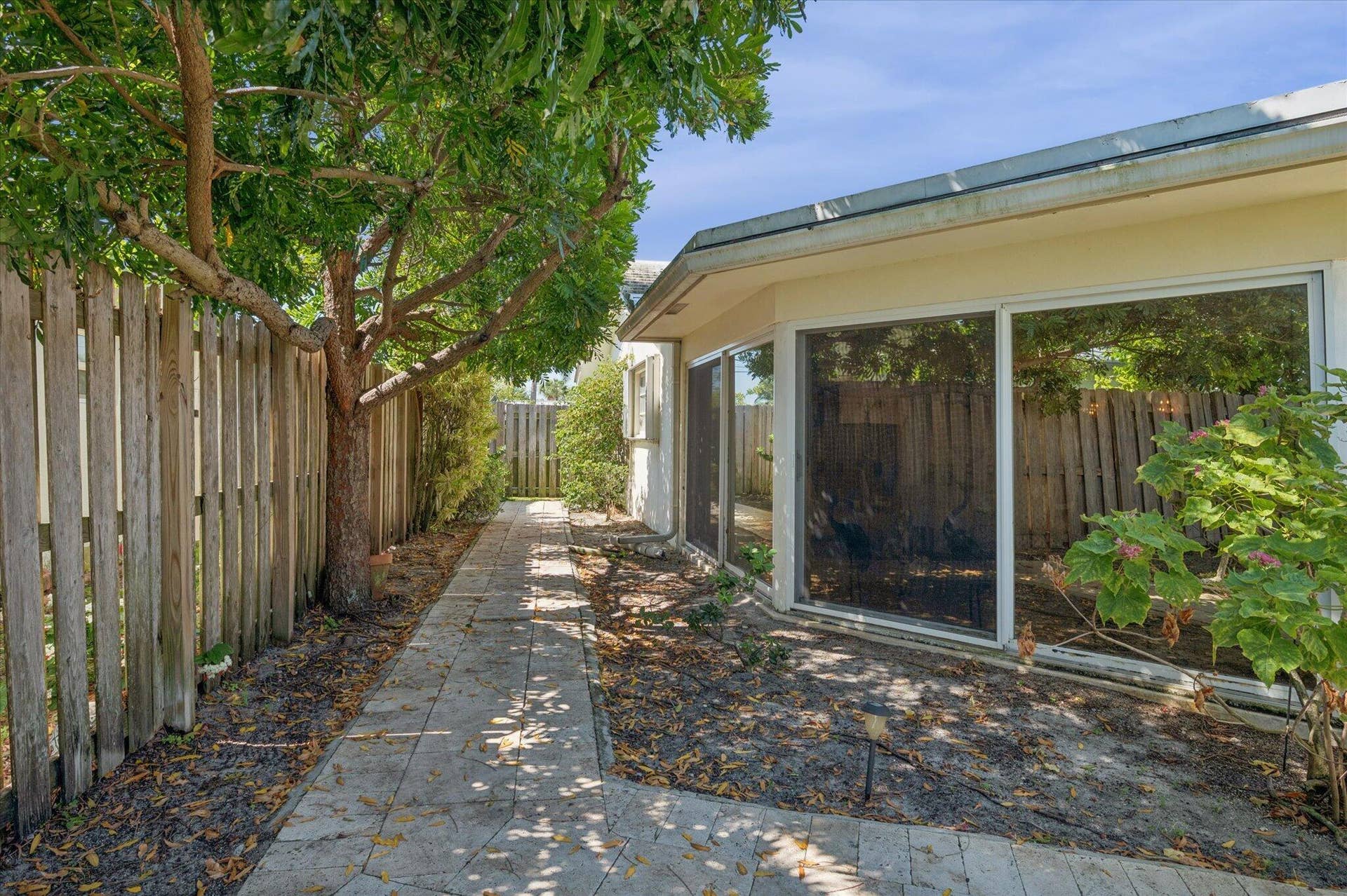 611 SE 11th Street, Pompano Beach, FL 33060 21-High-611 SE 17th St-21 - Copy