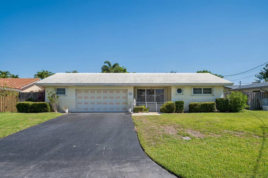 Property photo for 611 SE 11th Street, Pompano Beach, FL
