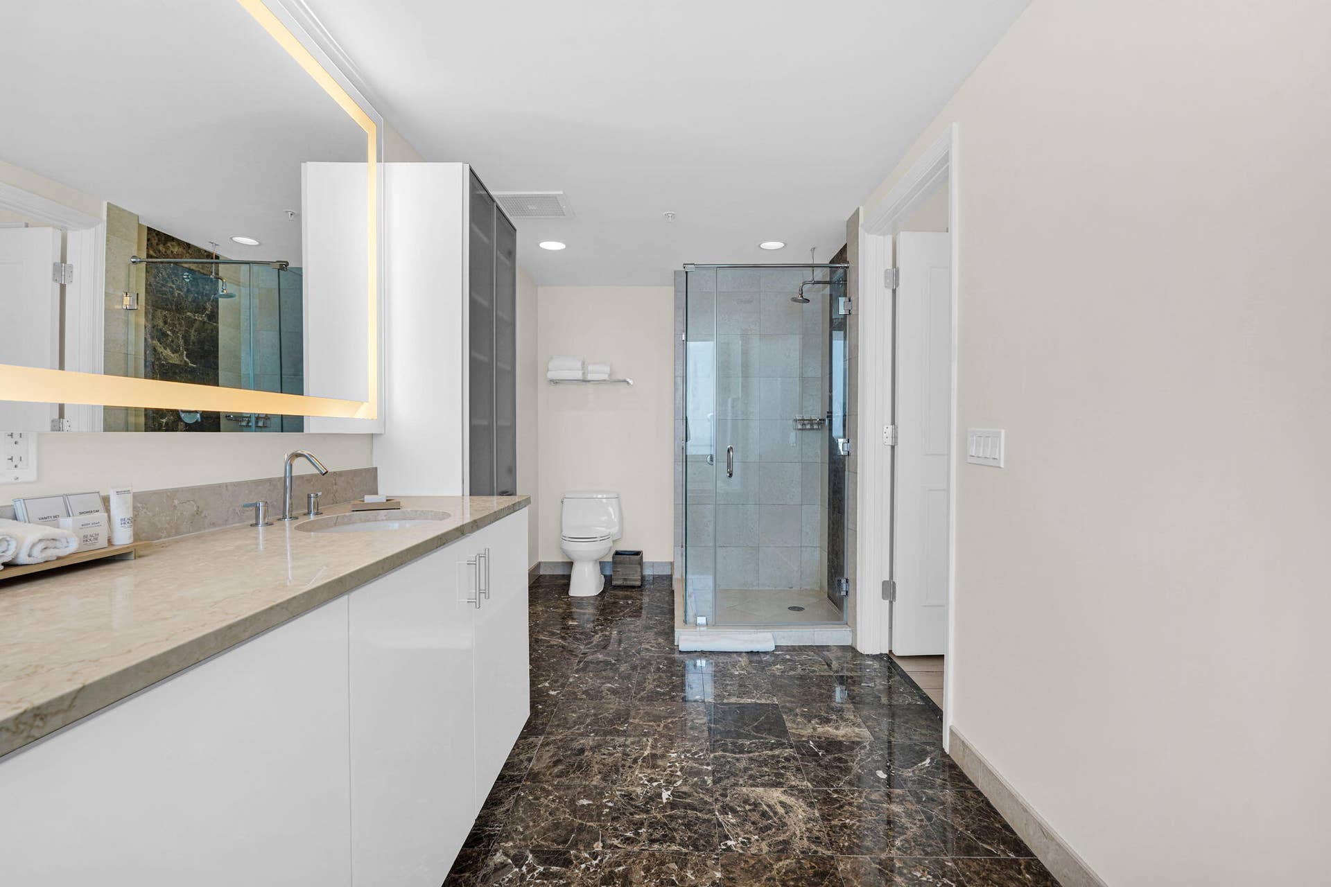 505 N Fort Lauderdale Beach Boulevard, #2018, Fort Lauderdale, FL 33304 23-web-or-mls-DSC05702