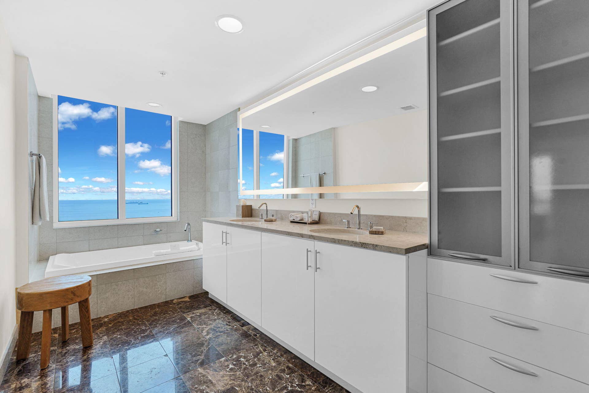 505 N Fort Lauderdale Beach Boulevard, #2018, Fort Lauderdale, FL 33304 Dual Sinks