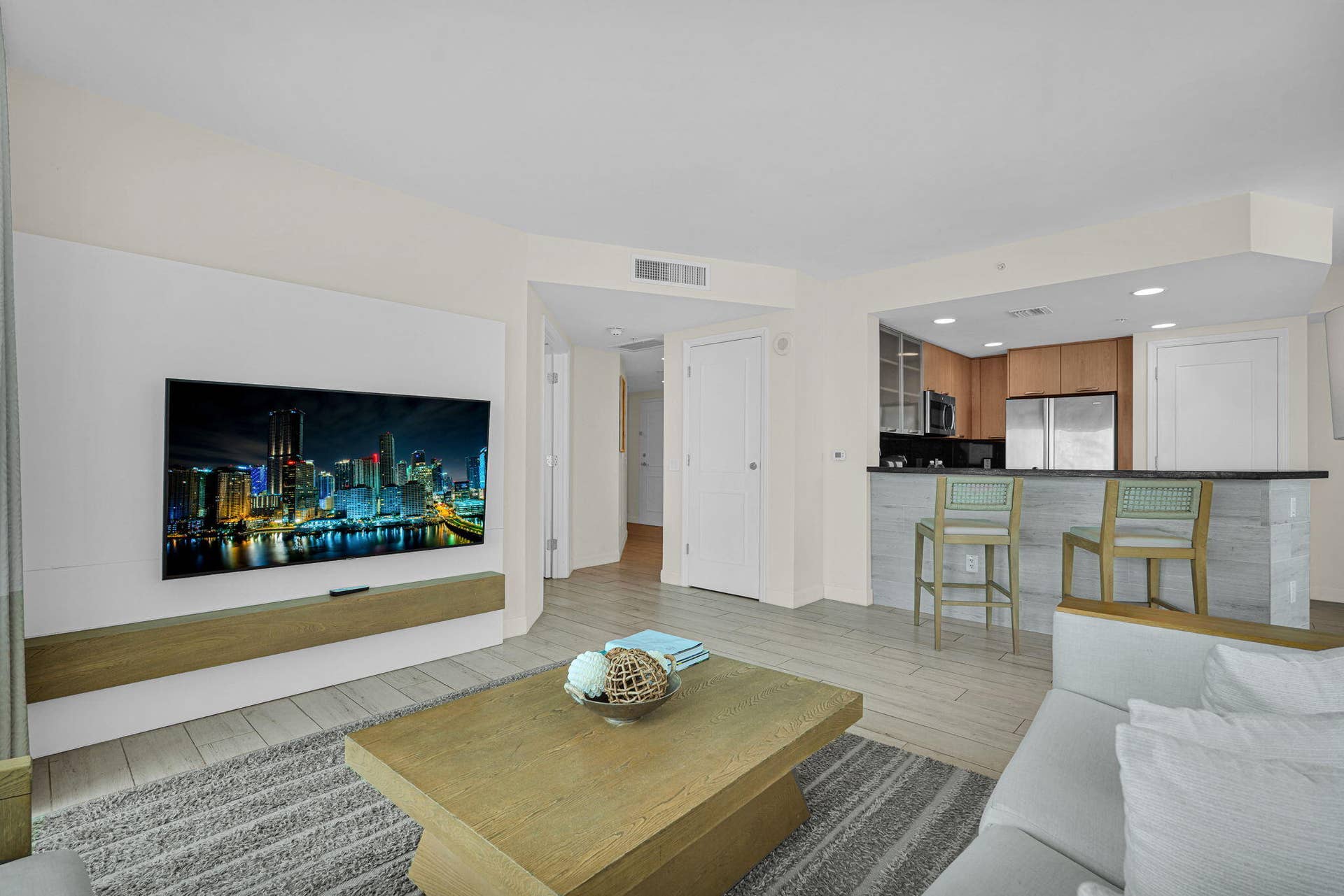505 N Fort Lauderdale Beach Boulevard, #2018, Fort Lauderdale, FL 33304 17-web-or-mls-DSC05512