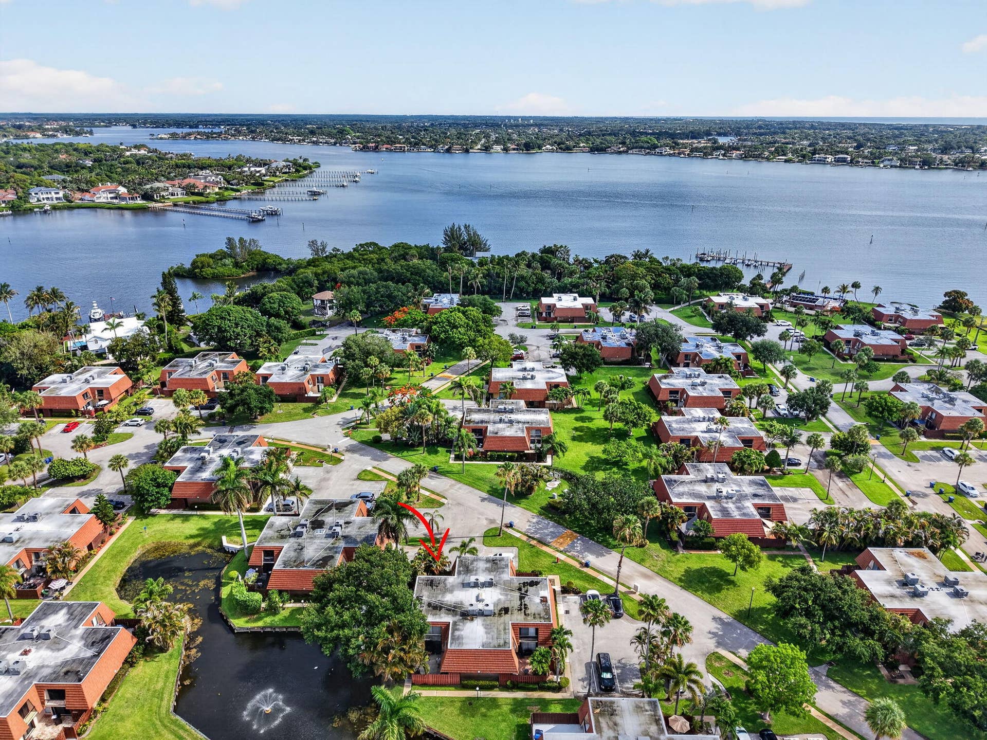 825 Center Street, #32b, Jupiter, FL 33458 48-web-or-mls-DJI_20260529095848_0041_D