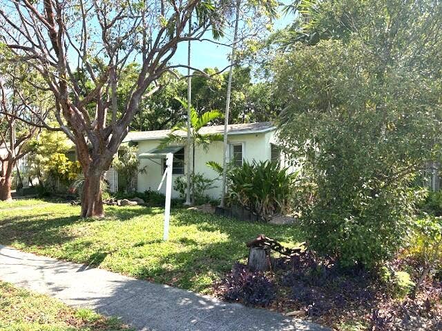 511 SW 2nd Avenue, Dania Beach, FL 33004 newfront1