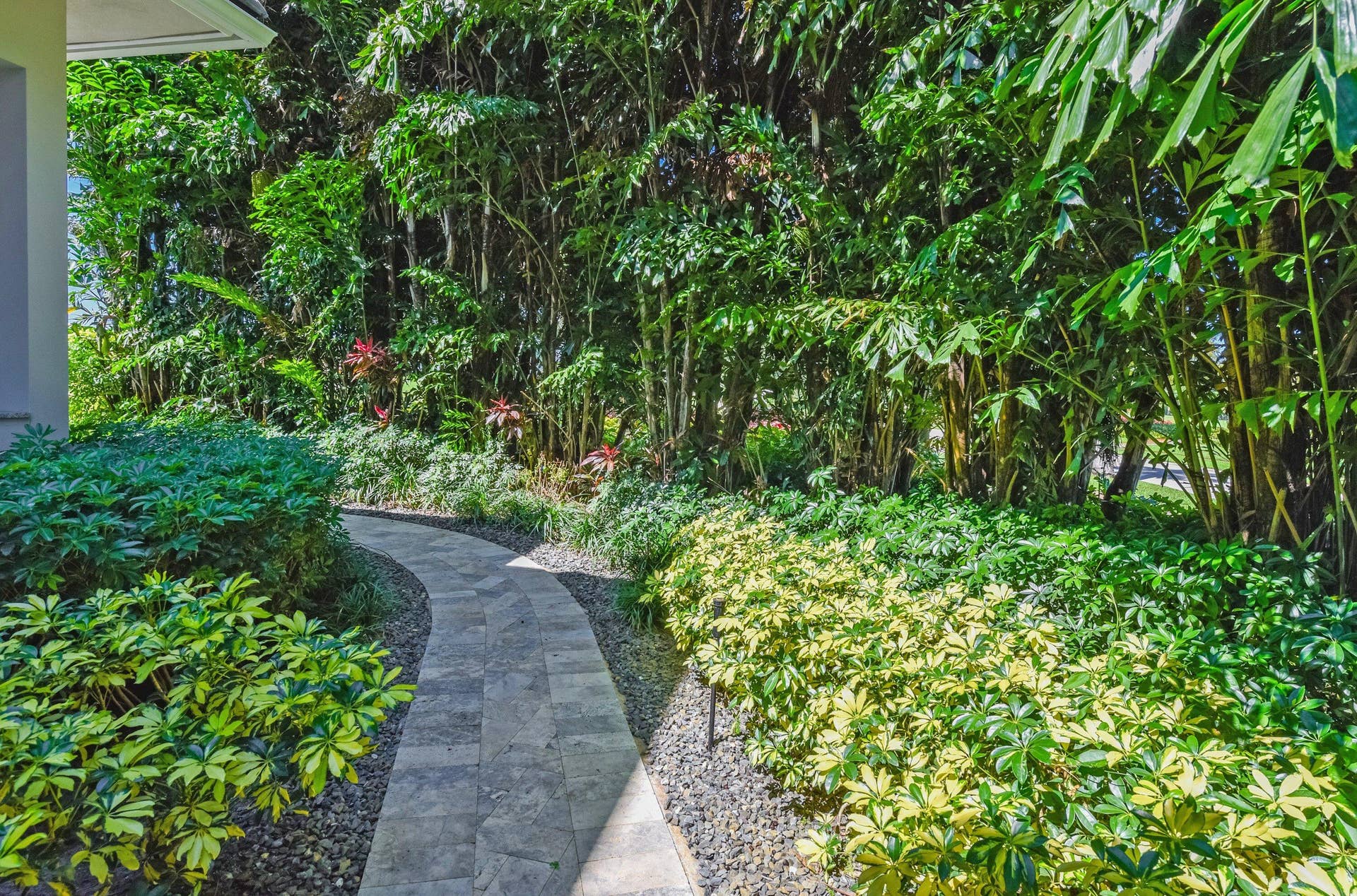 17661 Scarsdale Way, Boca Raton, FL 33496 side yard