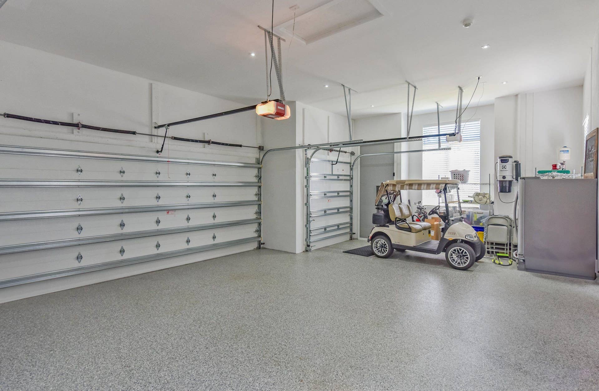 17661 Scarsdale Way, Boca Raton, FL 33496 garage