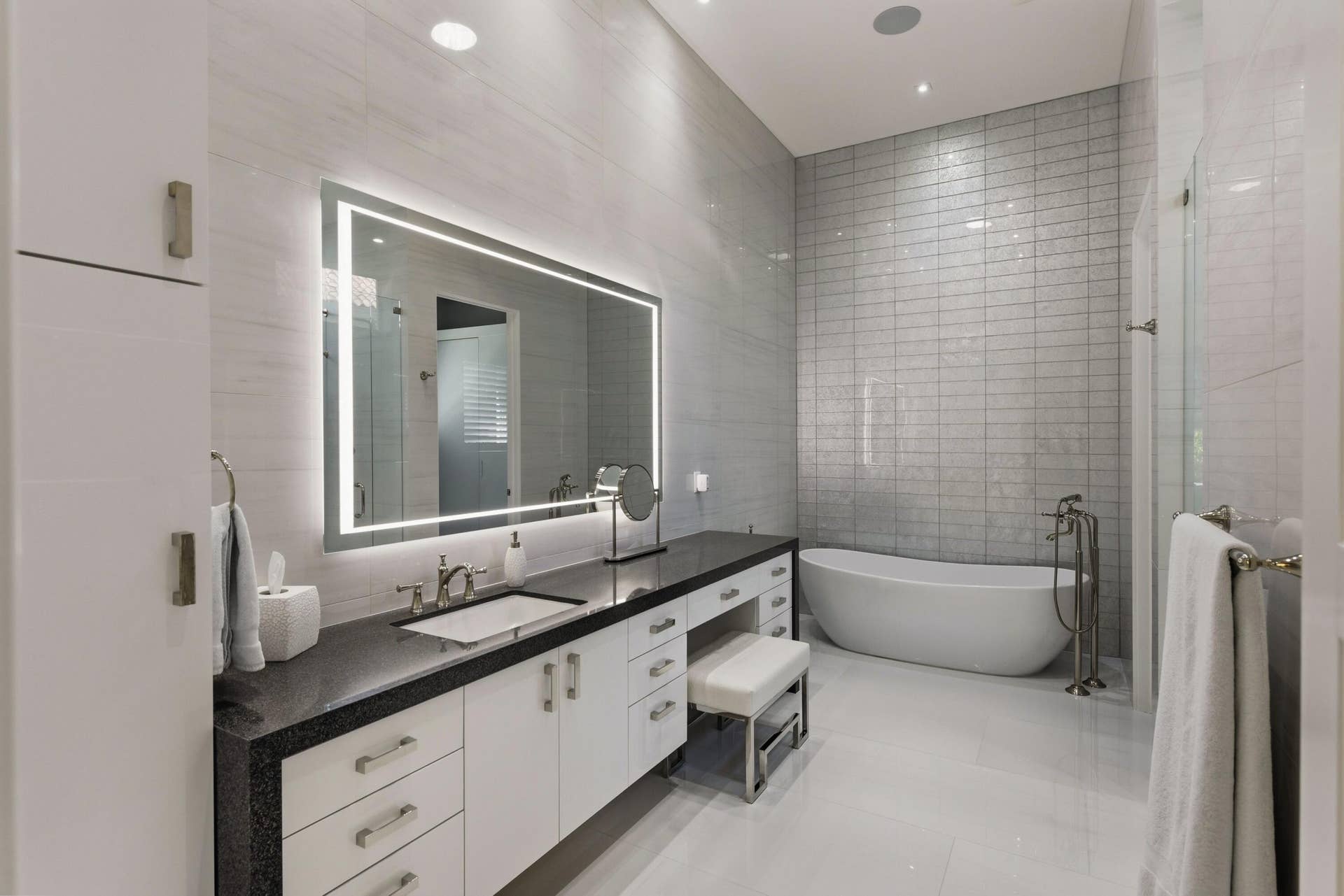 17661 Scarsdale Way, Boca Raton, FL 33496 her bathroom