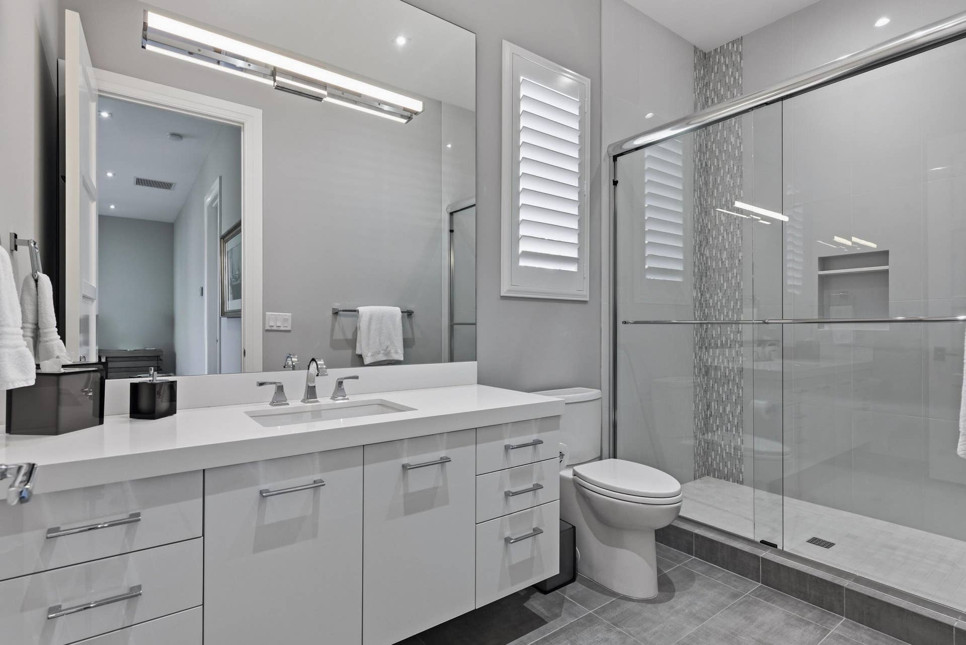 17661 Scarsdale Way, Boca Raton, FL 33496 en suite bathroom