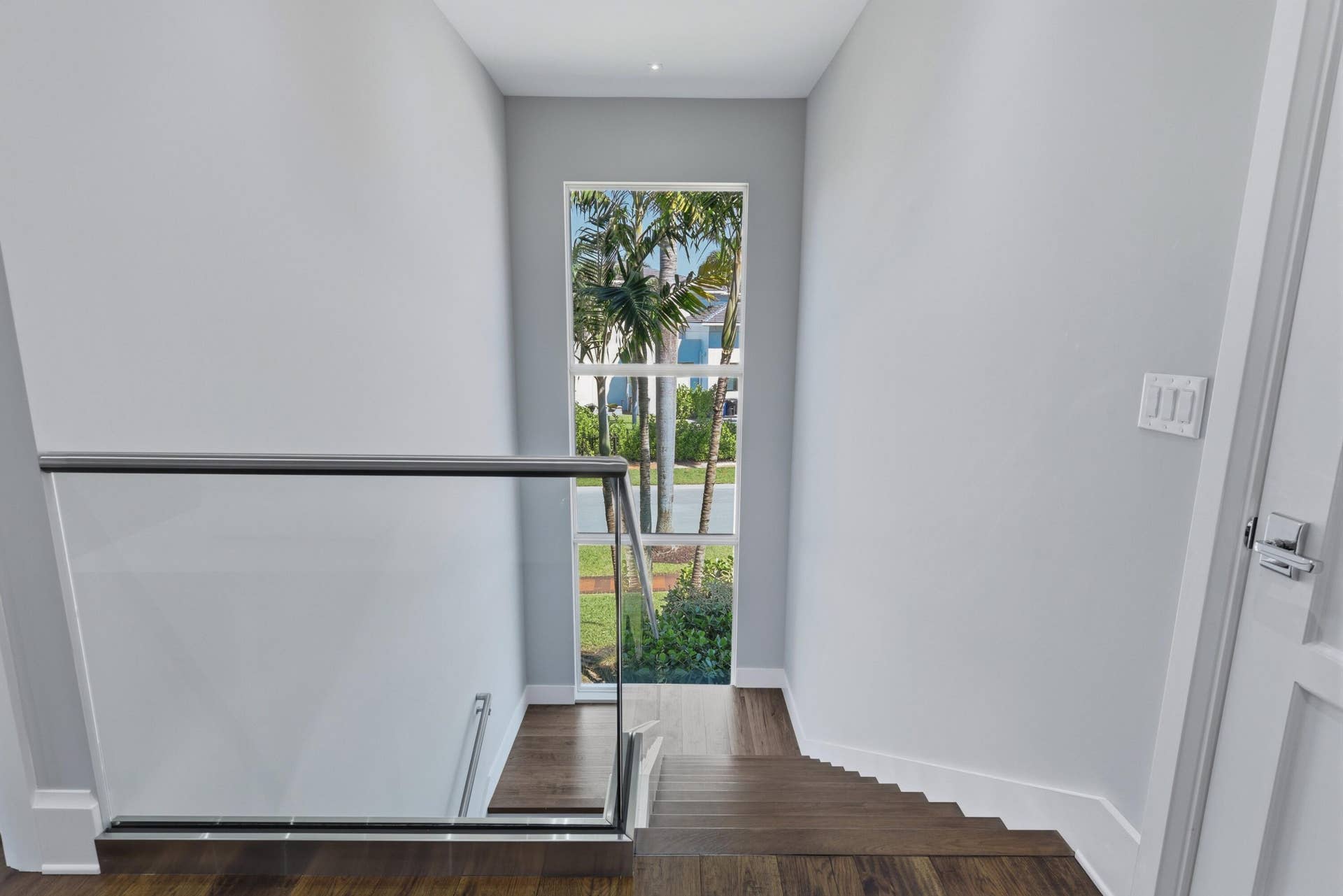 17661 Scarsdale Way, Boca Raton, FL 33496 upstairs landing