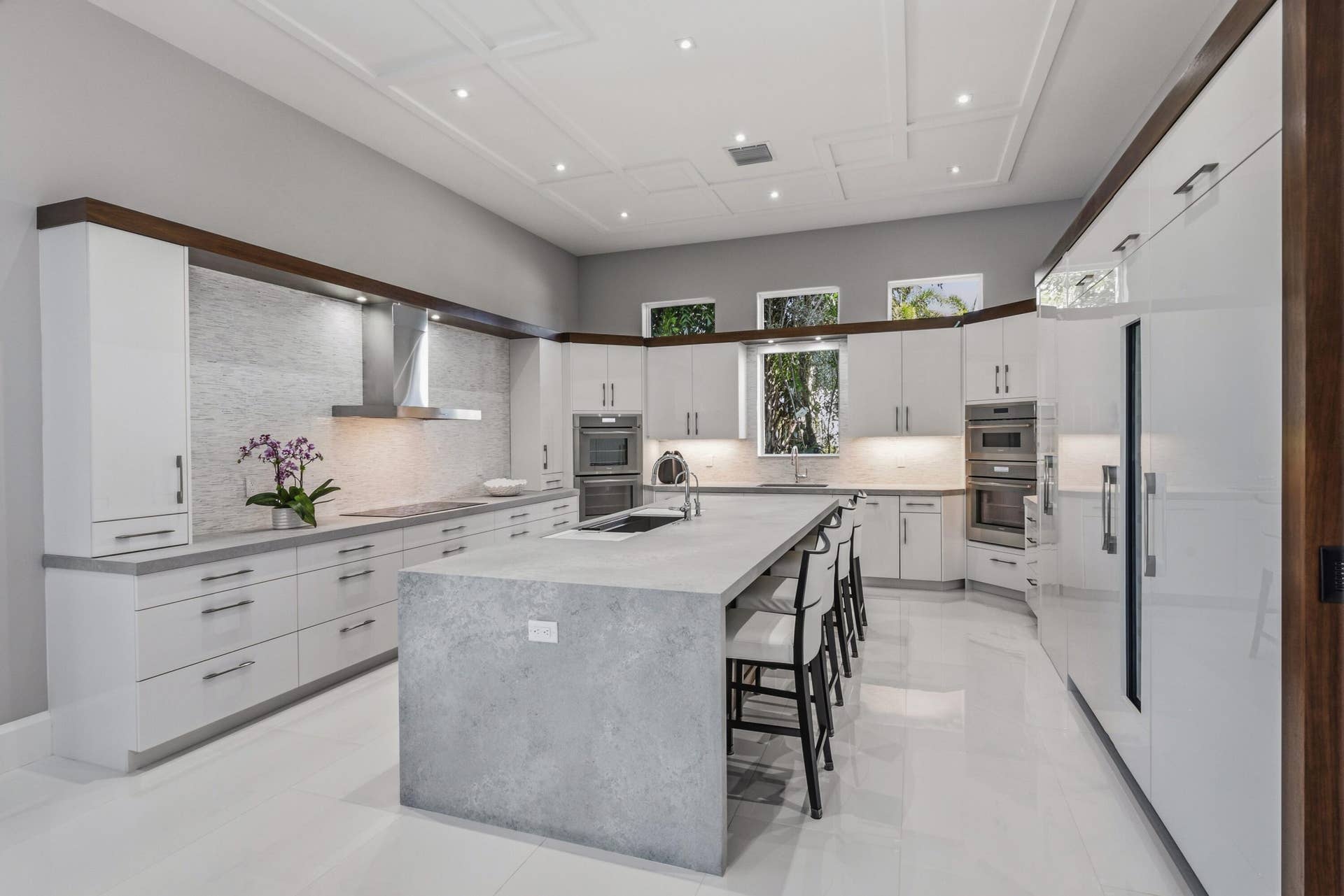 17661 Scarsdale Way, Boca Raton, FL 33496 kitchen