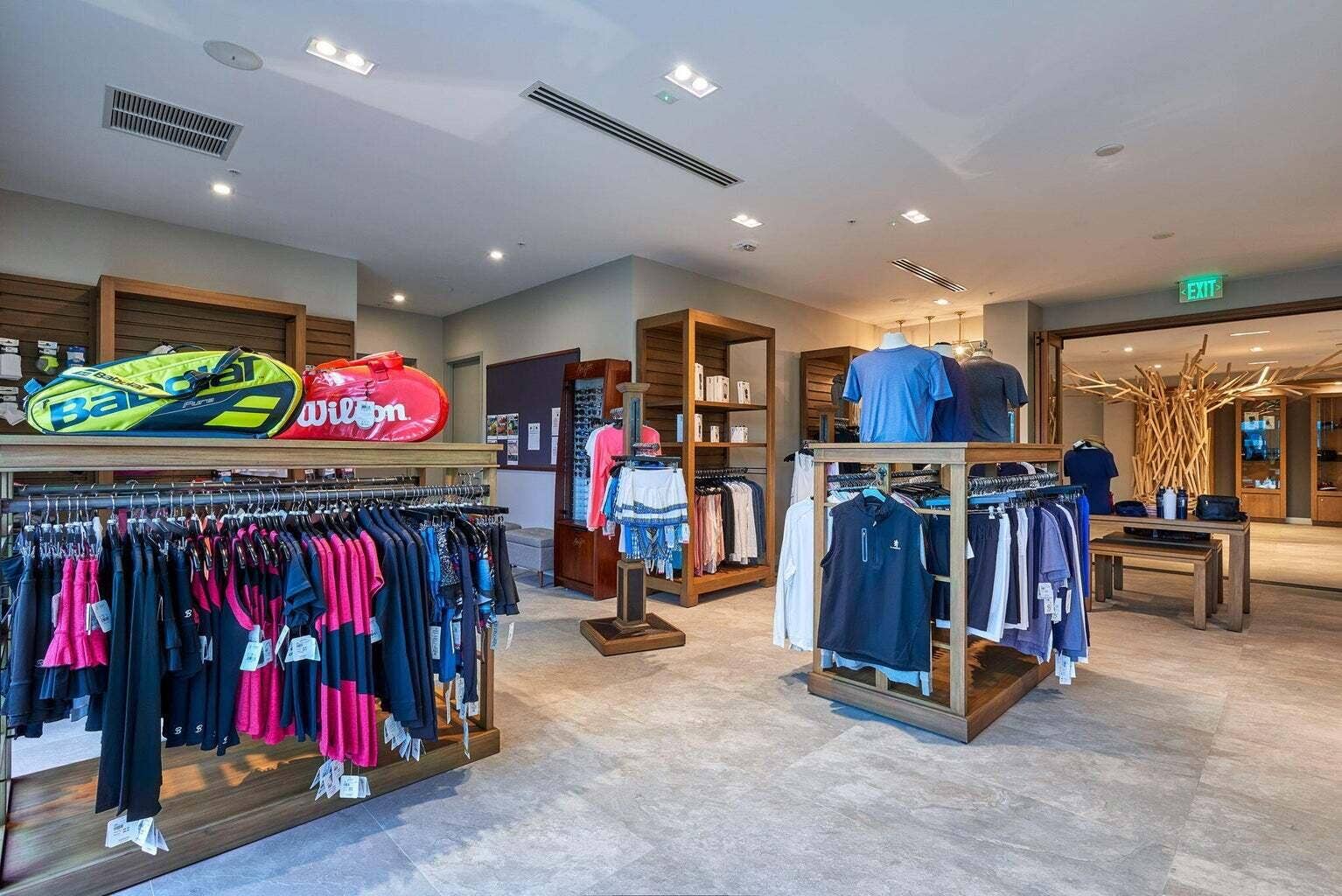 17661 Scarsdale Way, Boca Raton, FL 33496 Tennis Shop
