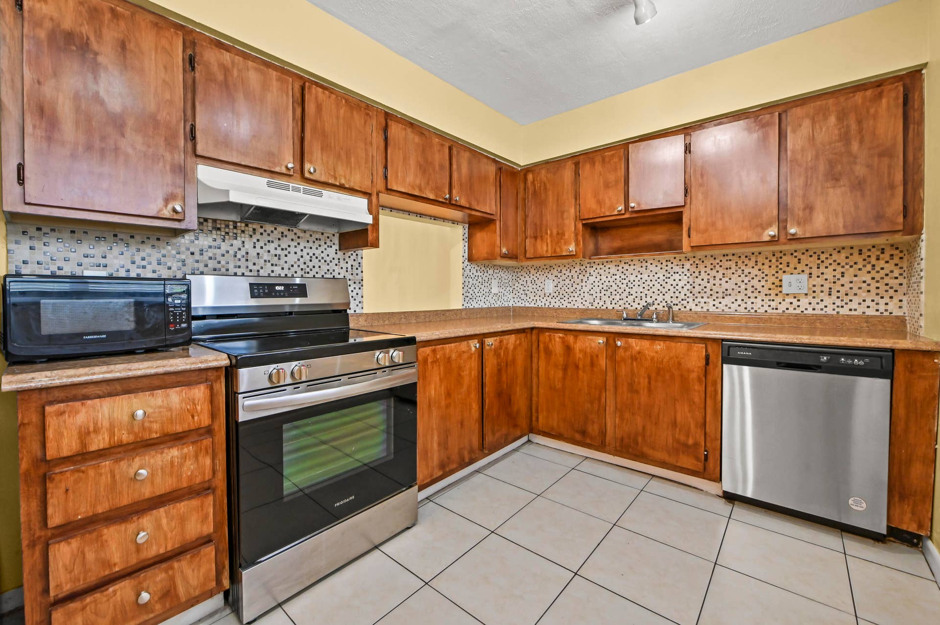 7020 Nova Drive, #207d, Davie, FL 33317 4