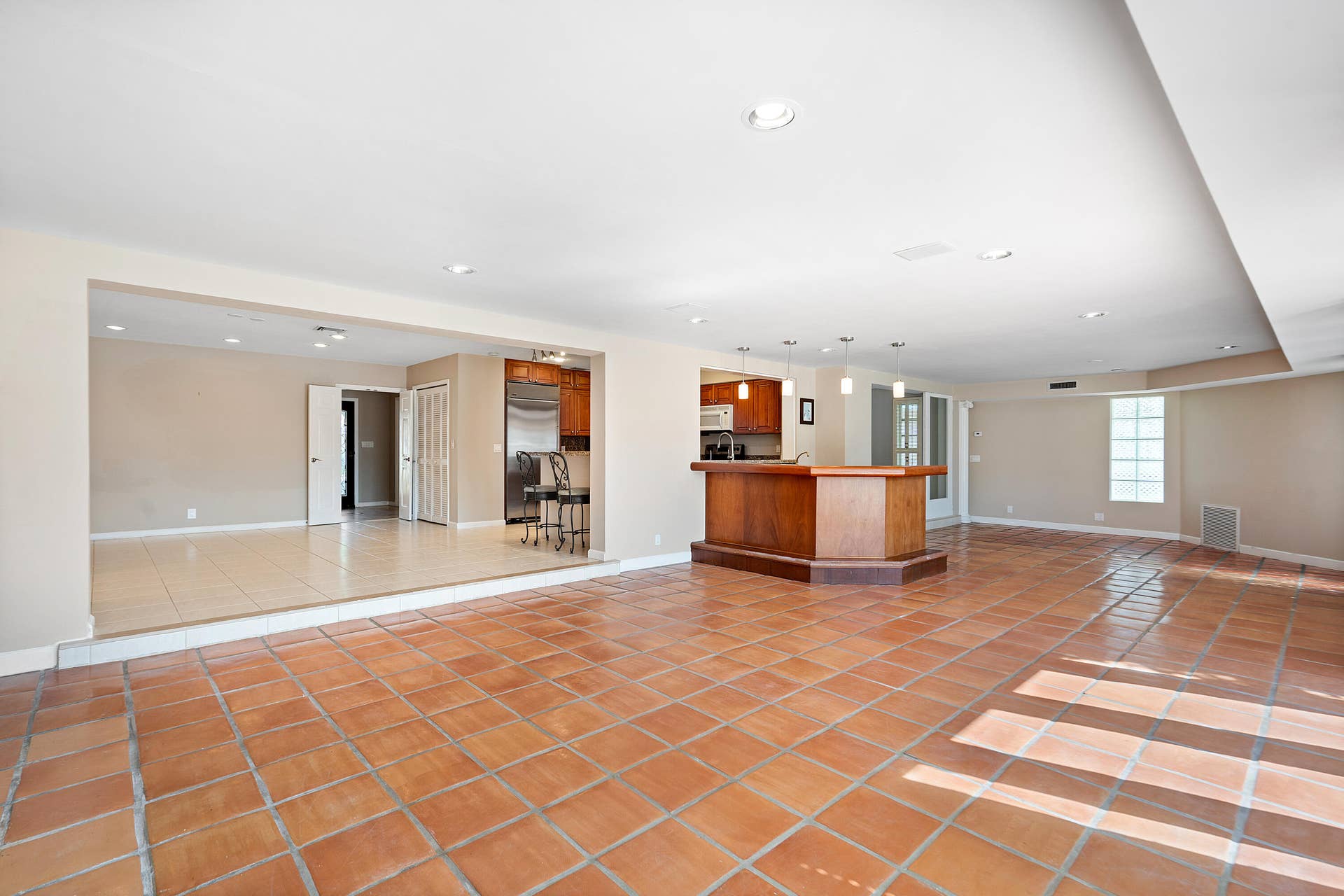 3731 NE 29th Avenue, Lighthouse Point, FL 33064 010-3731Northeast29thAvenue-LighthousePo