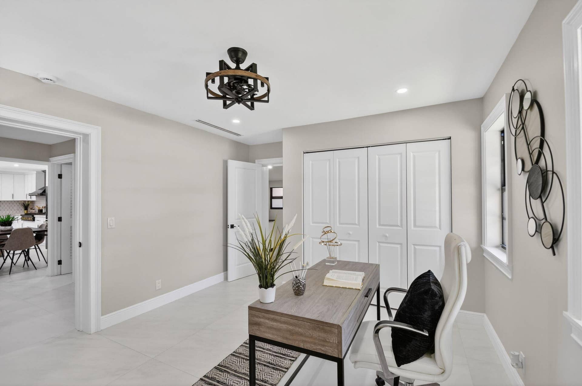308 Greymon Drive, West Palm Beach, FL 33405 Ground floor en-suite bedroom