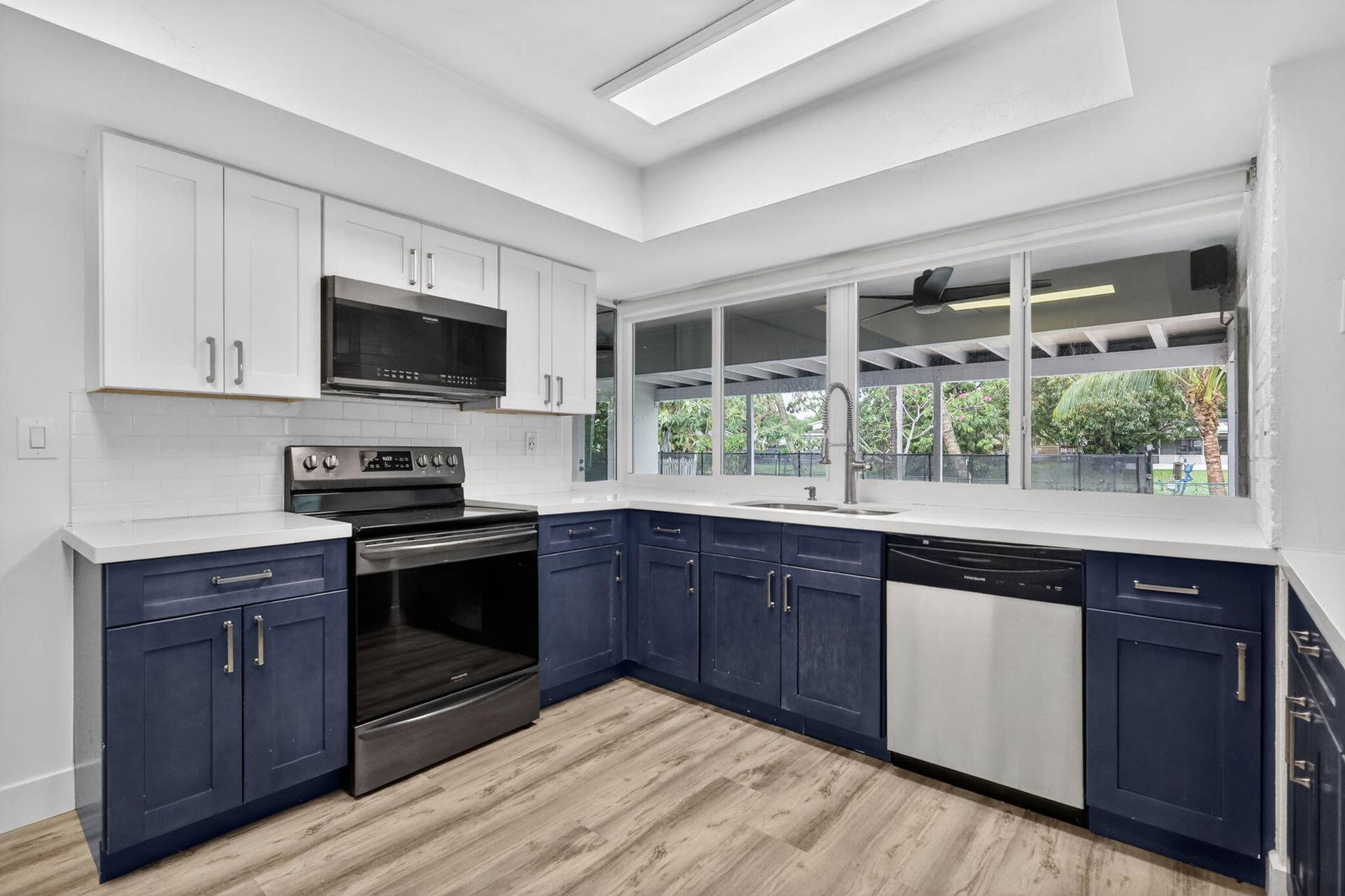 35-web-or-mls-8H3A2942