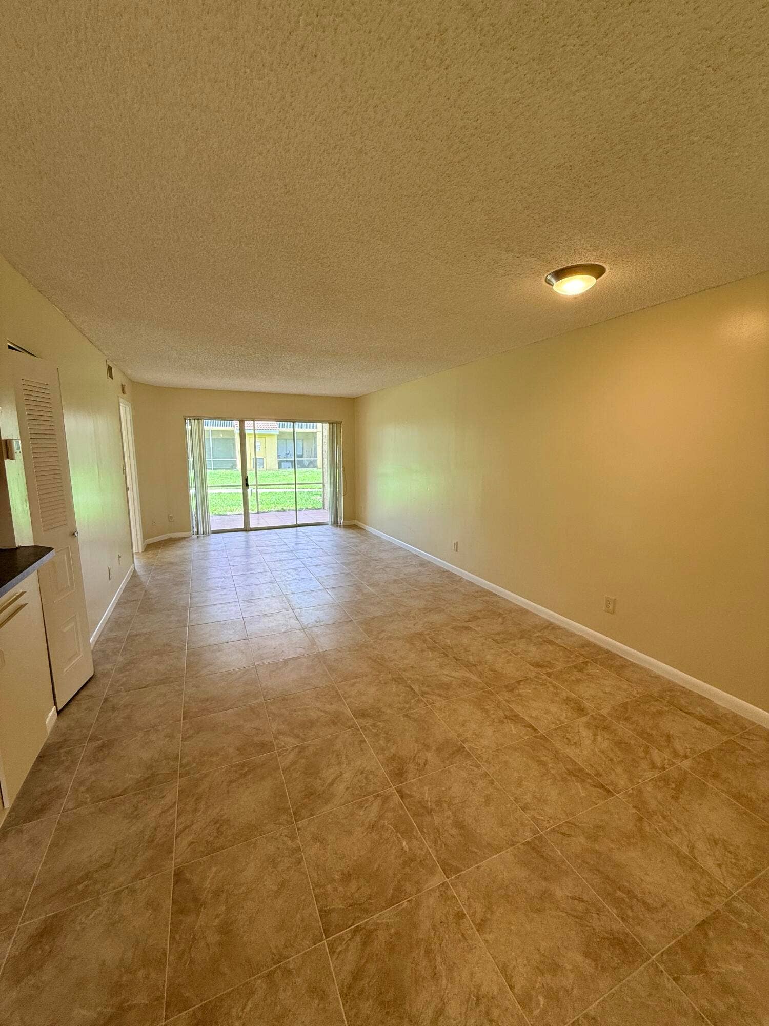 1142 Coral Club Drive, #1142, Coral Springs, FL 33071 6WwKxdccRfesu2SBzlRIaQ