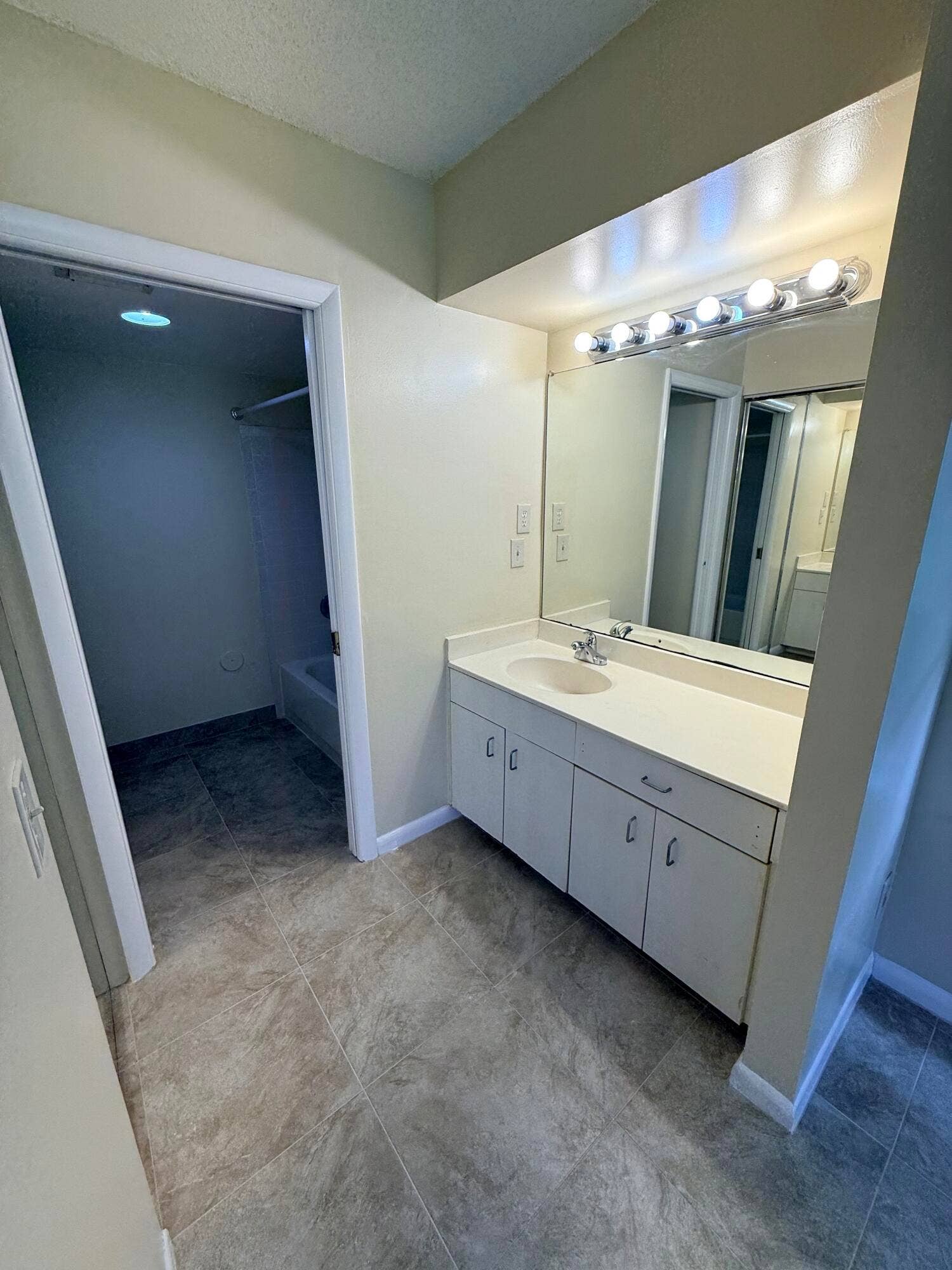 1142 Coral Club Drive, #1142, Coral Springs, FL 33071 bXt+U%GsT26Bl5JEWdtDcw