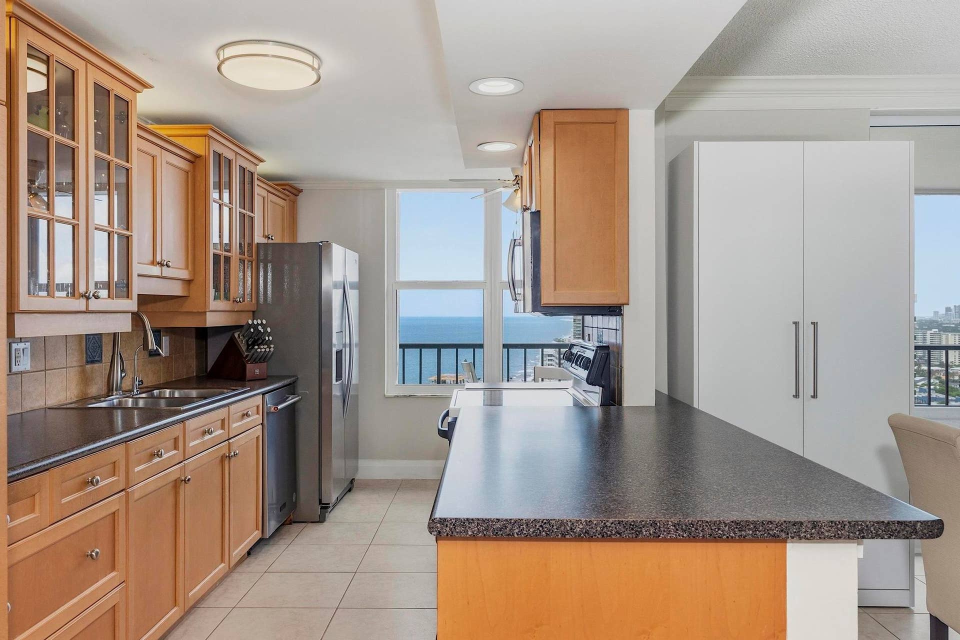 4280 Galt Ocean Drive, #Ph L, Fort Lauderdale, FL 33308 Galley Kitchen