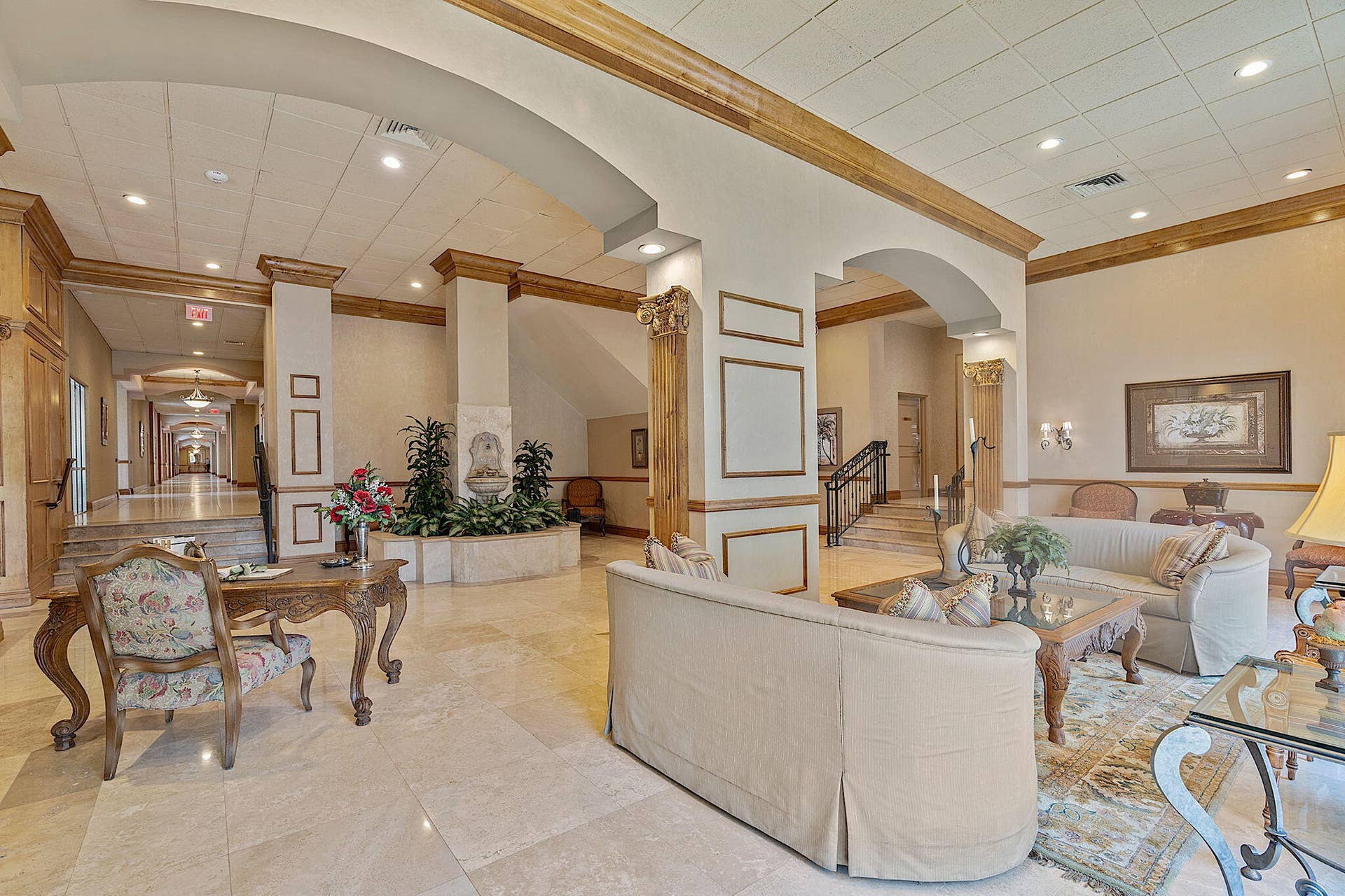 4280 Galt Ocean Drive, #Ph L, Fort Lauderdale, FL 33308 Lobby seating areas