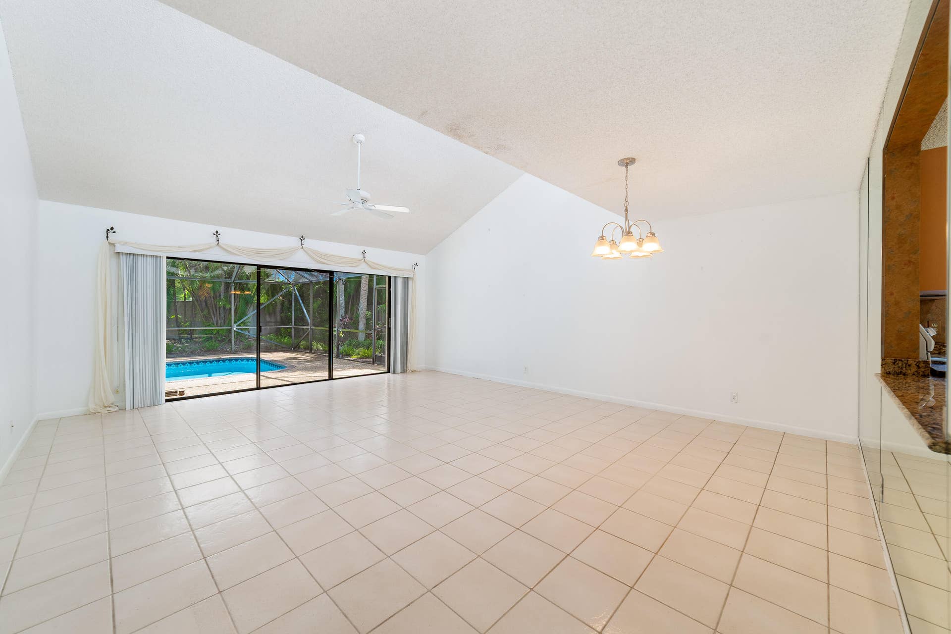 302 Deer Creek Wildwood Lane E, Deerfield Beach, FL 33442 DSC01411