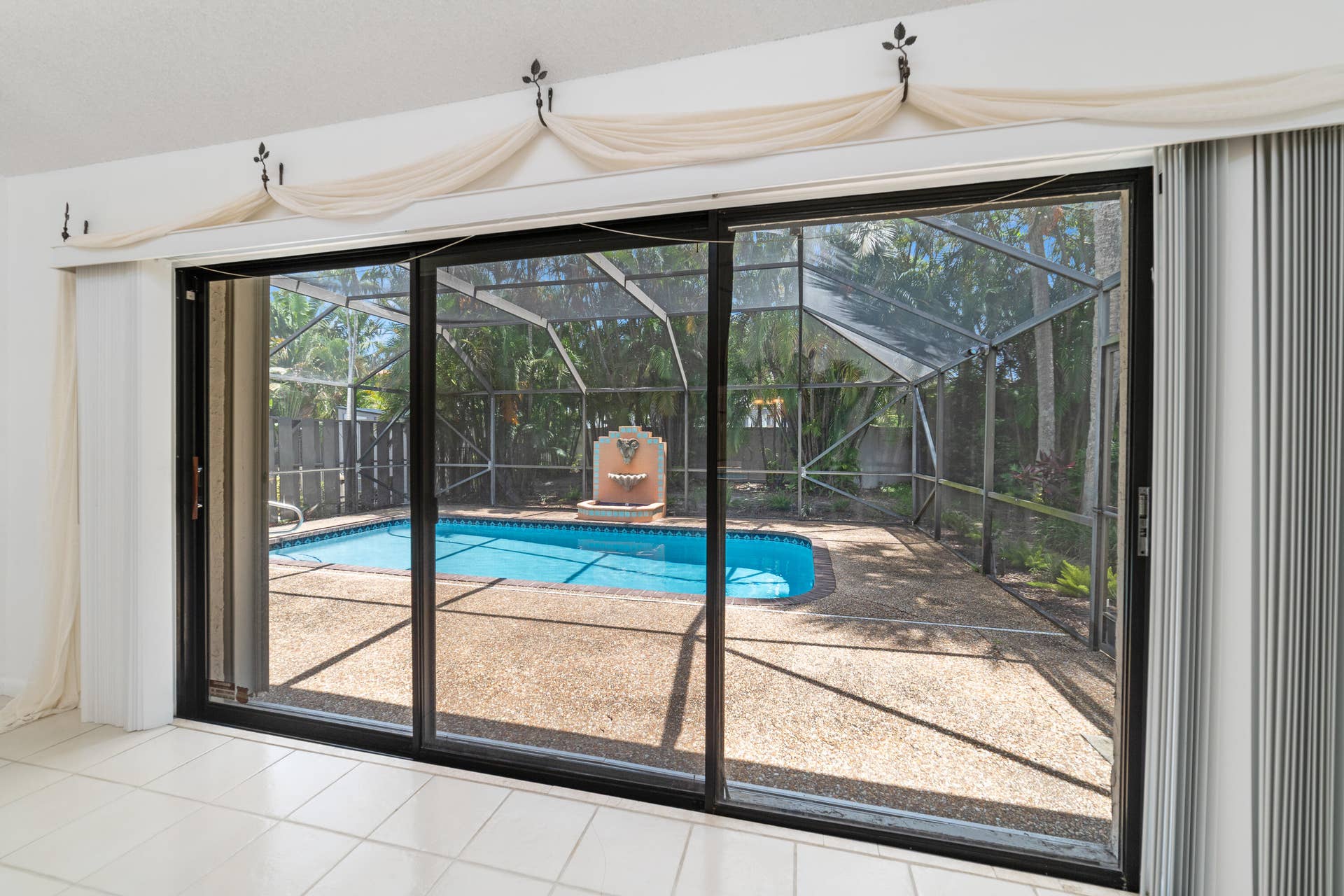 302 Deer Creek Wildwood Lane E, Deerfield Beach, FL 33442 DSC01419