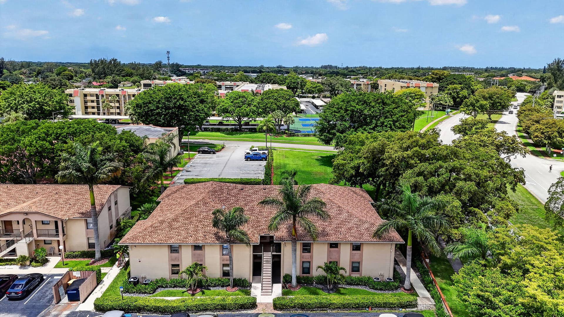 9521 Boca Cove Circle, #505, Boca Raton, FL 33428 2-web-or-mls-DJI_20260521004518_0066_D_E