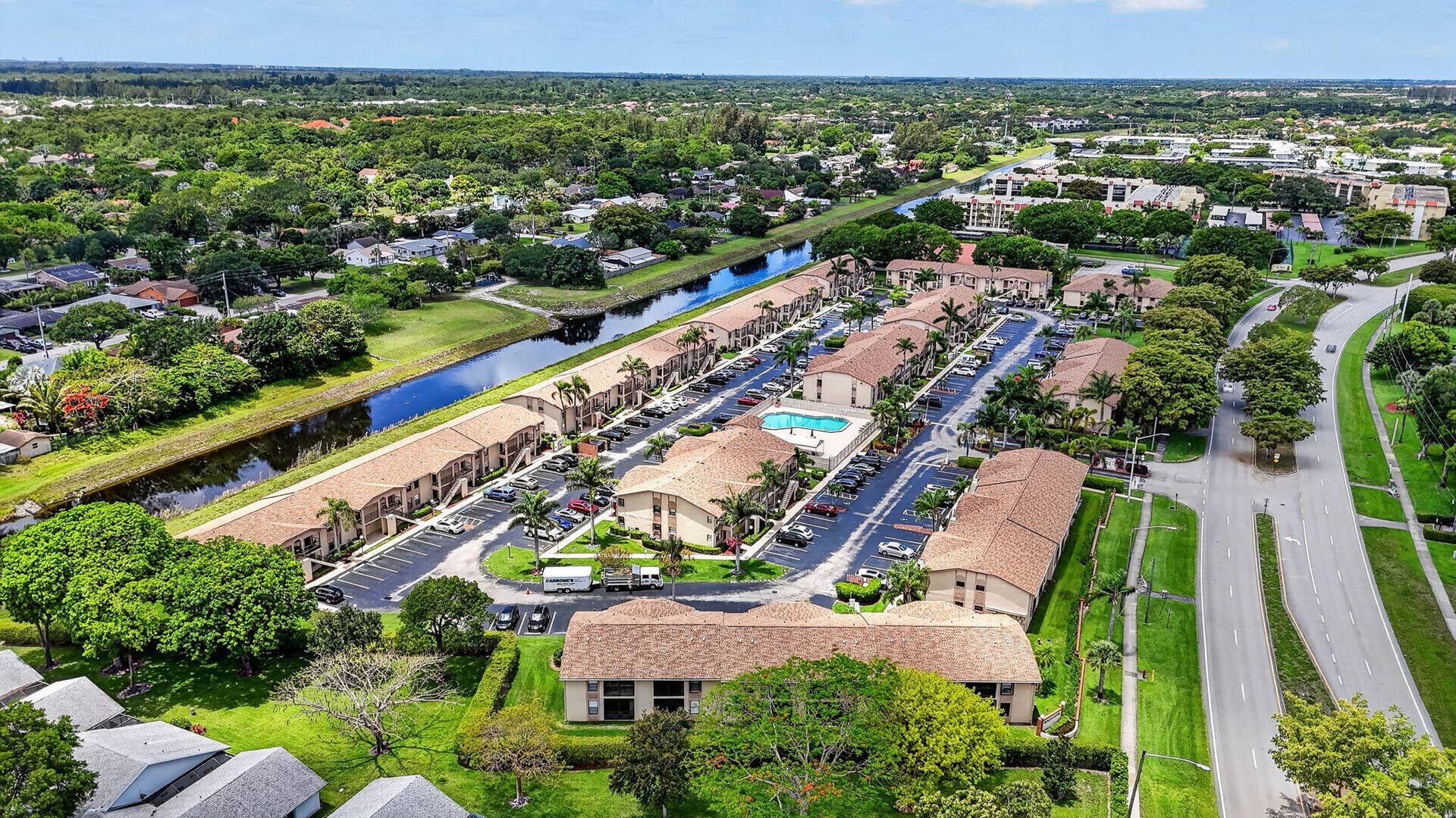 9521 Boca Cove Circle, #505, Boca Raton, FL 33428 15-web-or-mls-DJI_20260521004758_0132_D_
