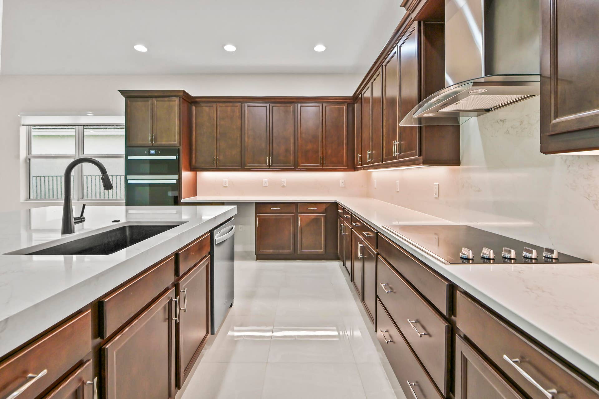 15030 Wildwood Circle, Westlake, FL 33470 17 Kitchen 04