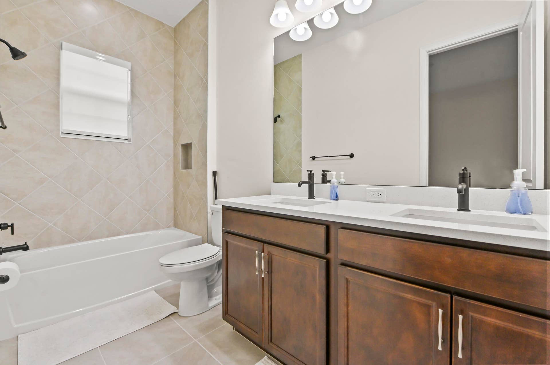 15030 Wildwood Circle, Westlake, FL 33470 32 Bathroom 01